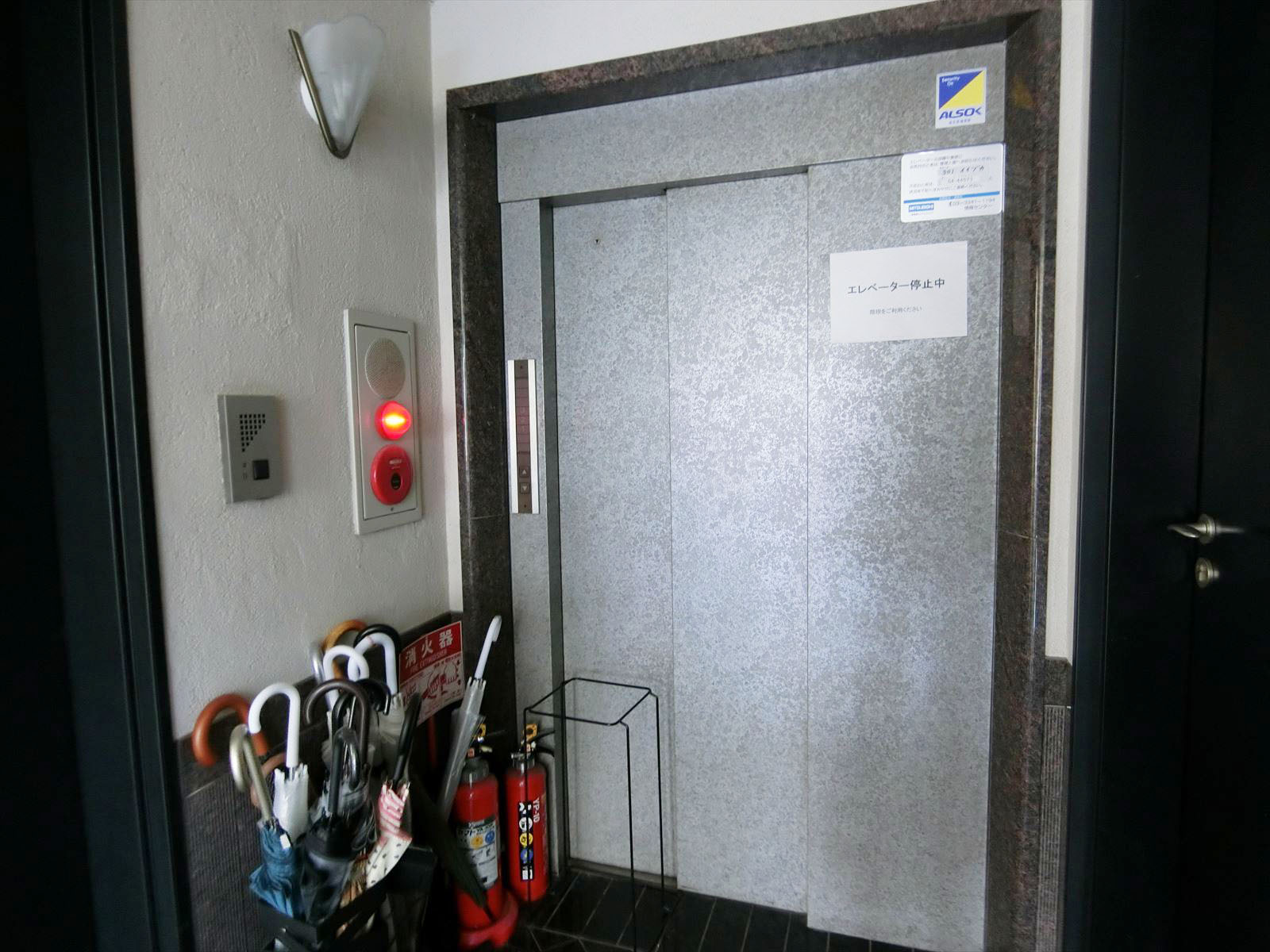 エレベーター