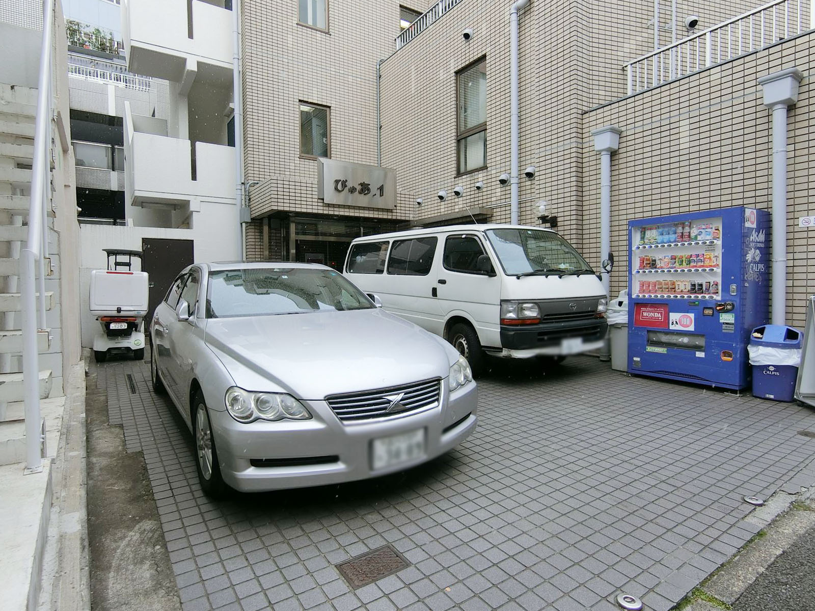 駐車場