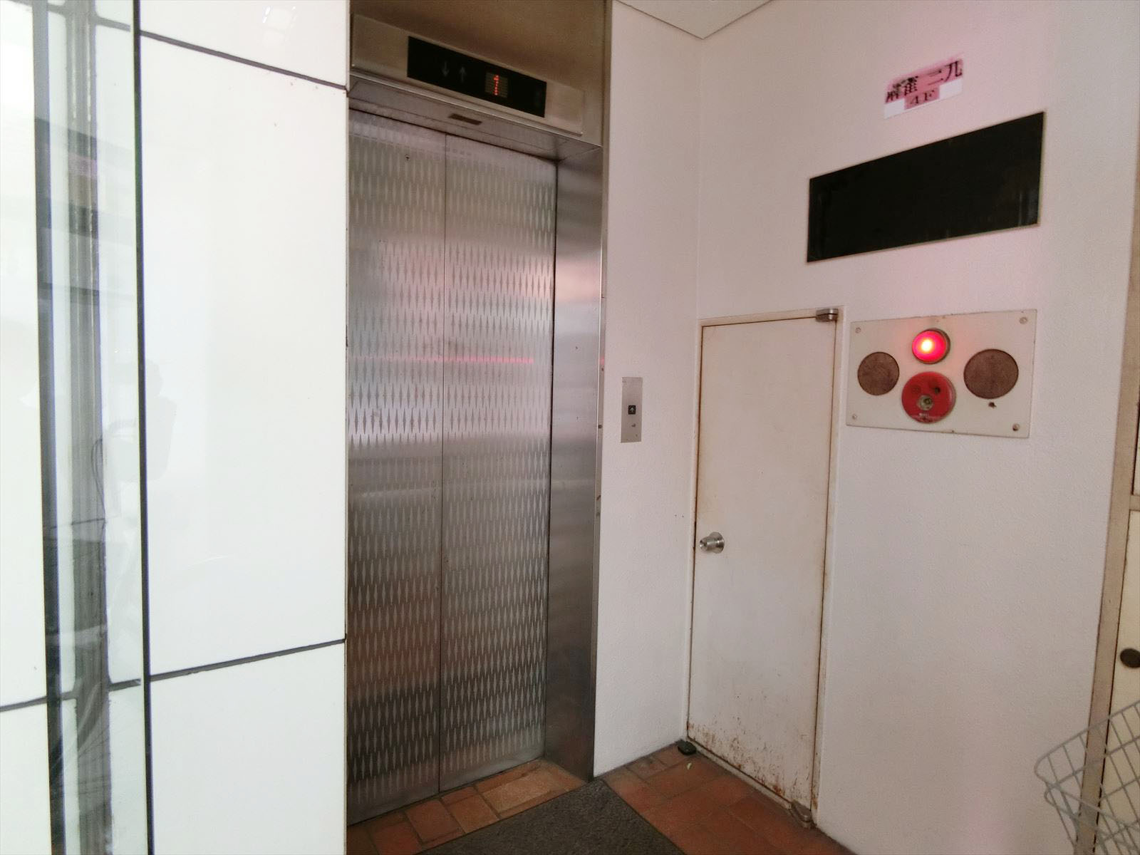 エレベーター