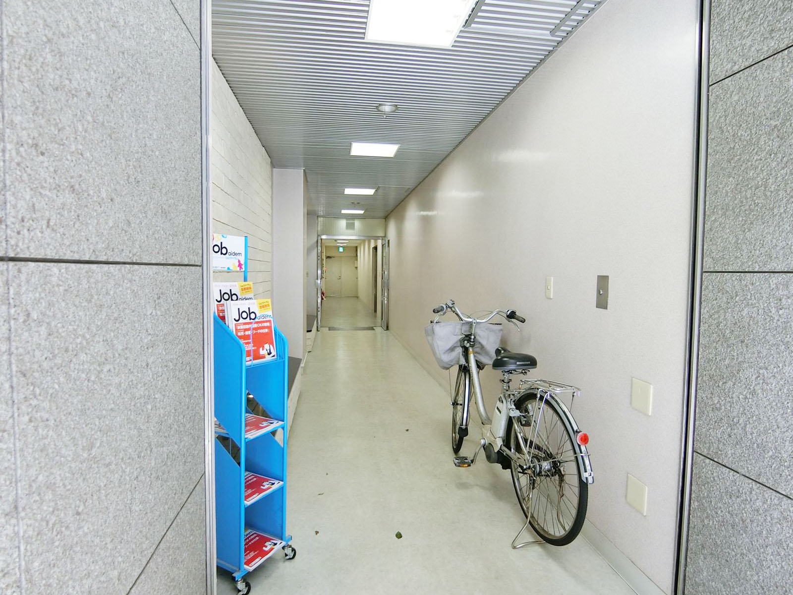 エントランスホール