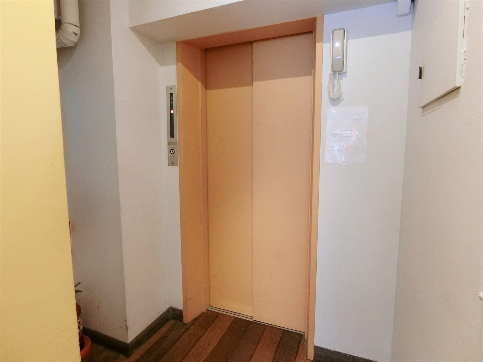 エレベーター