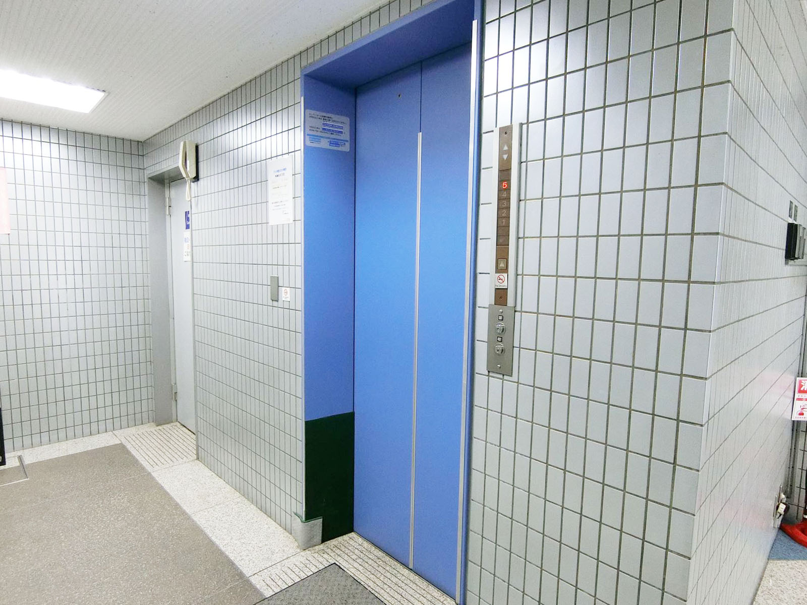 エレベーター