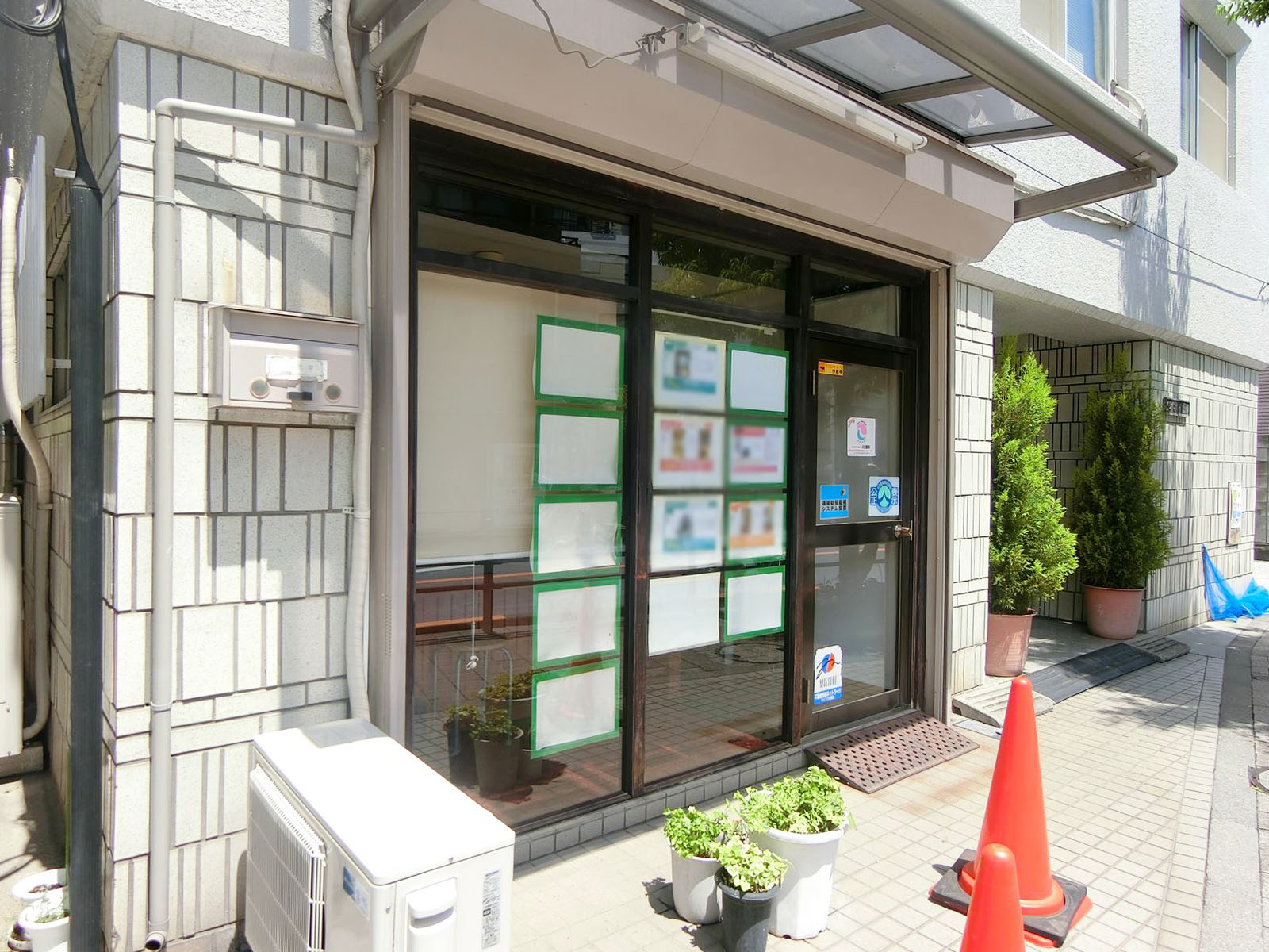 1階テナントの様子