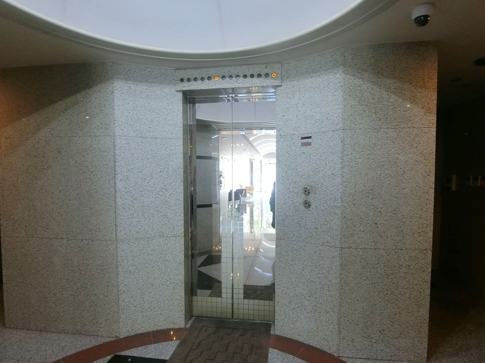 エレベーター