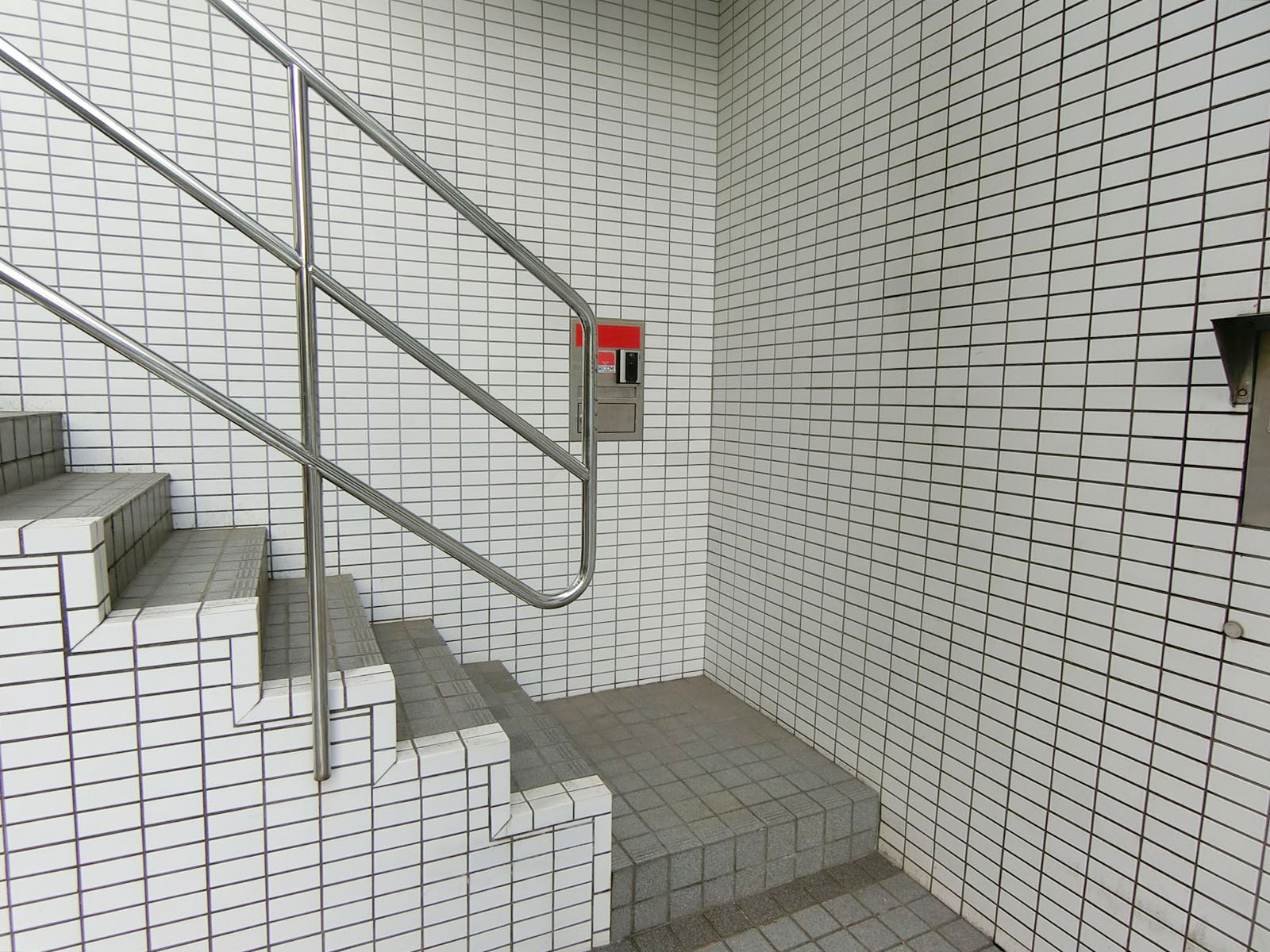 物件出入口