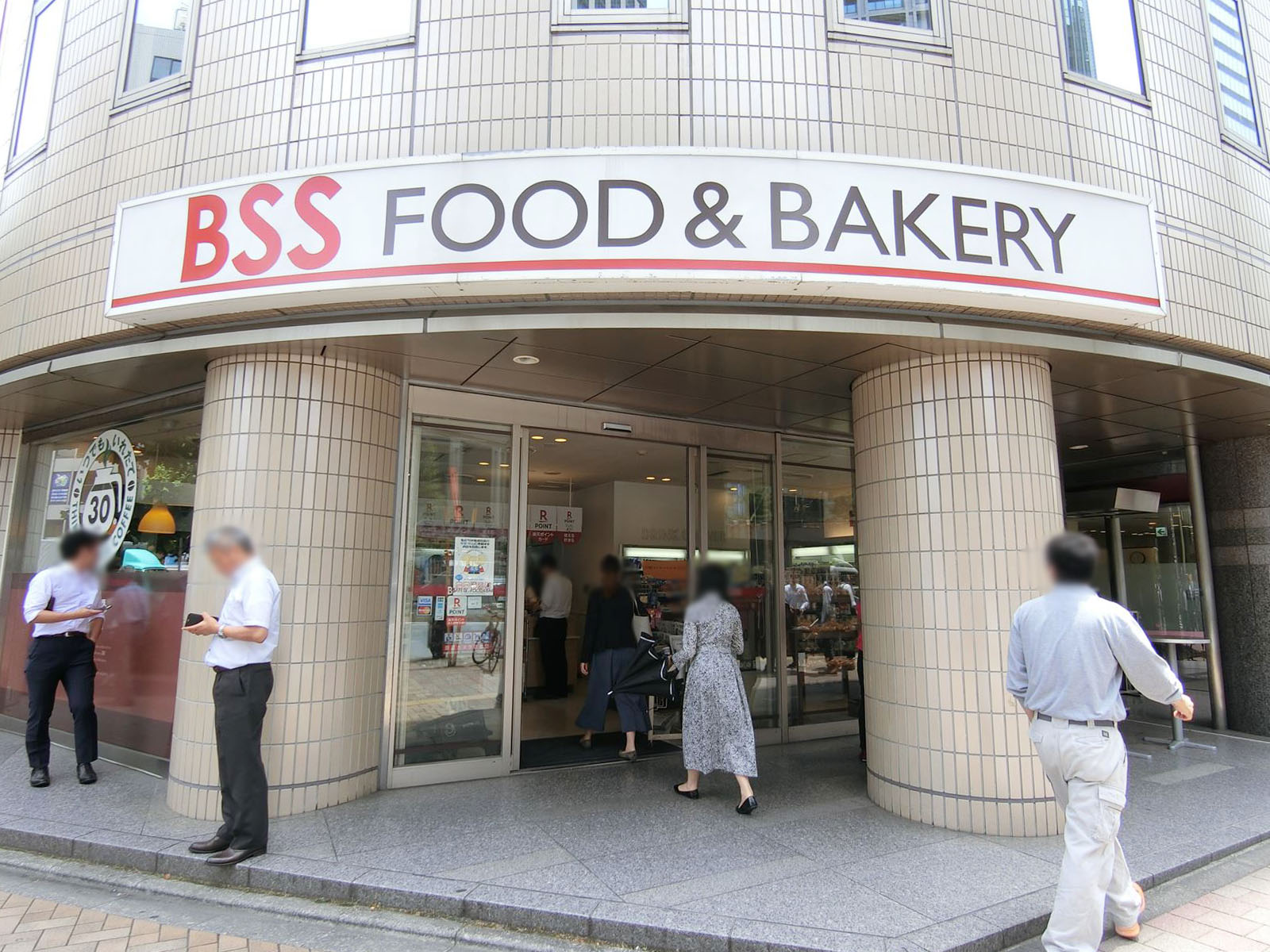 1階店舗の様子