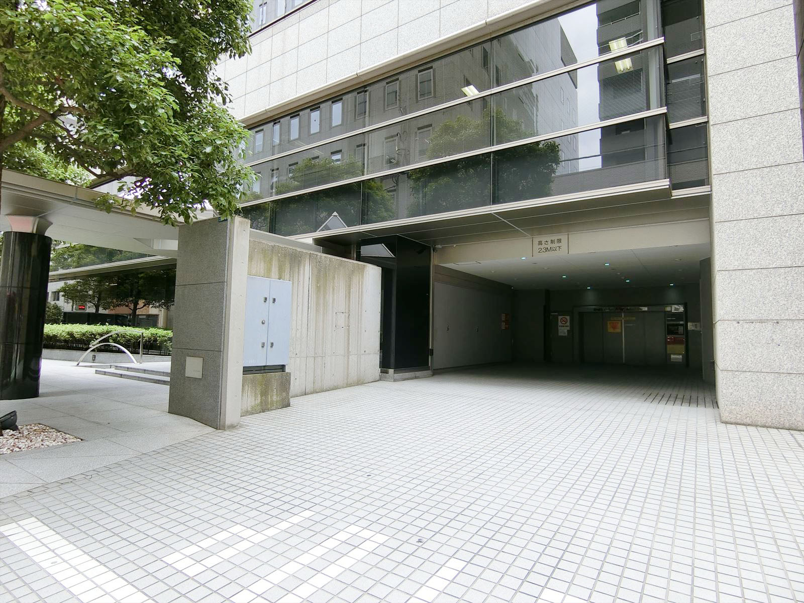 駐車場併設