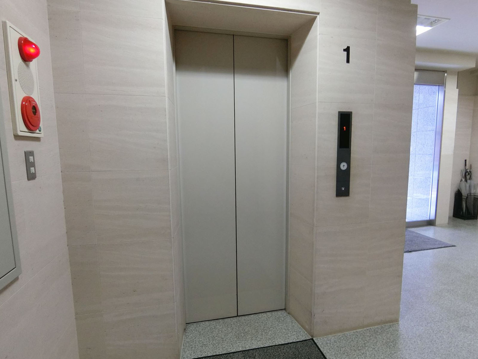 エレベーター