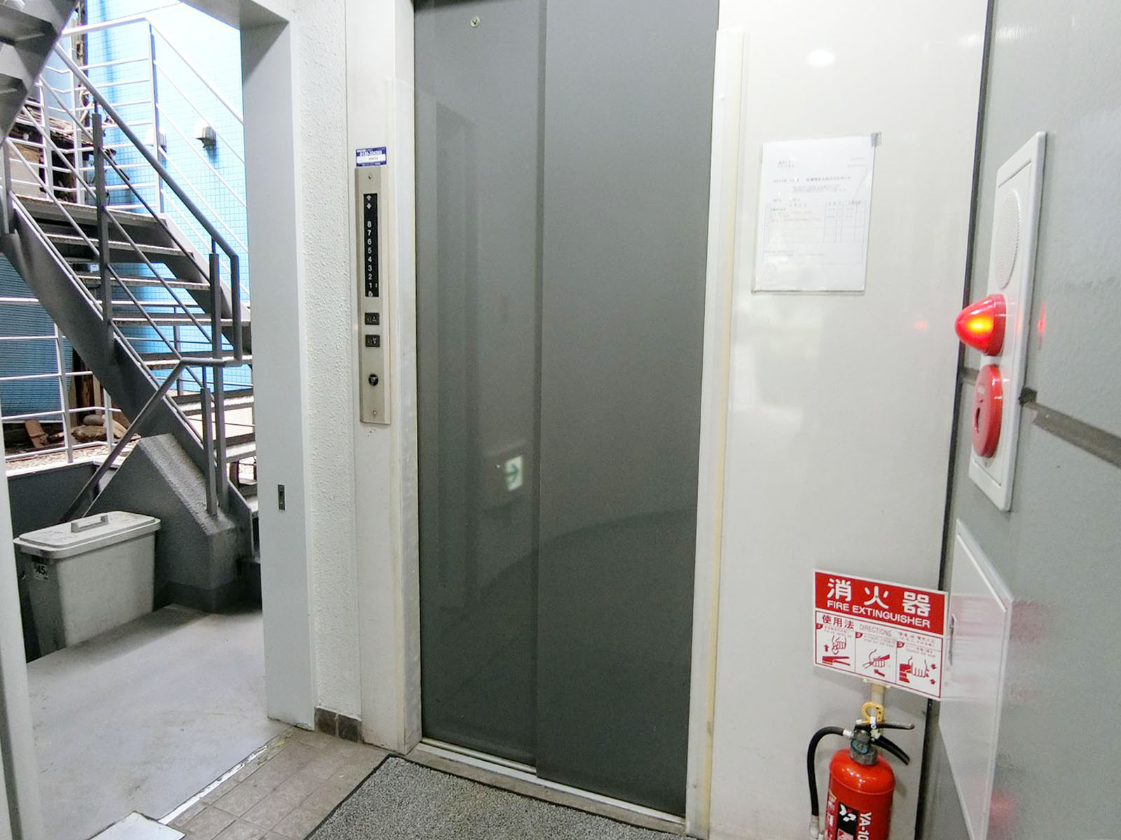 エレベーター