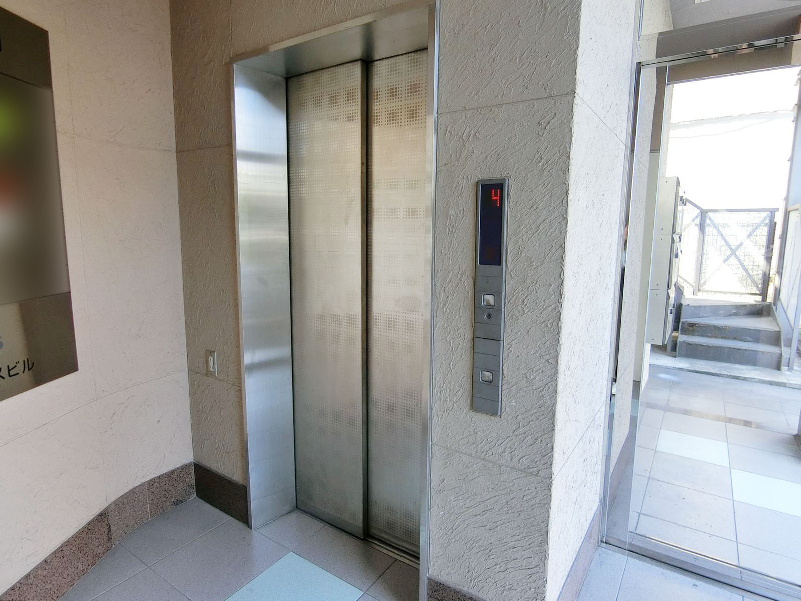 エレベーター