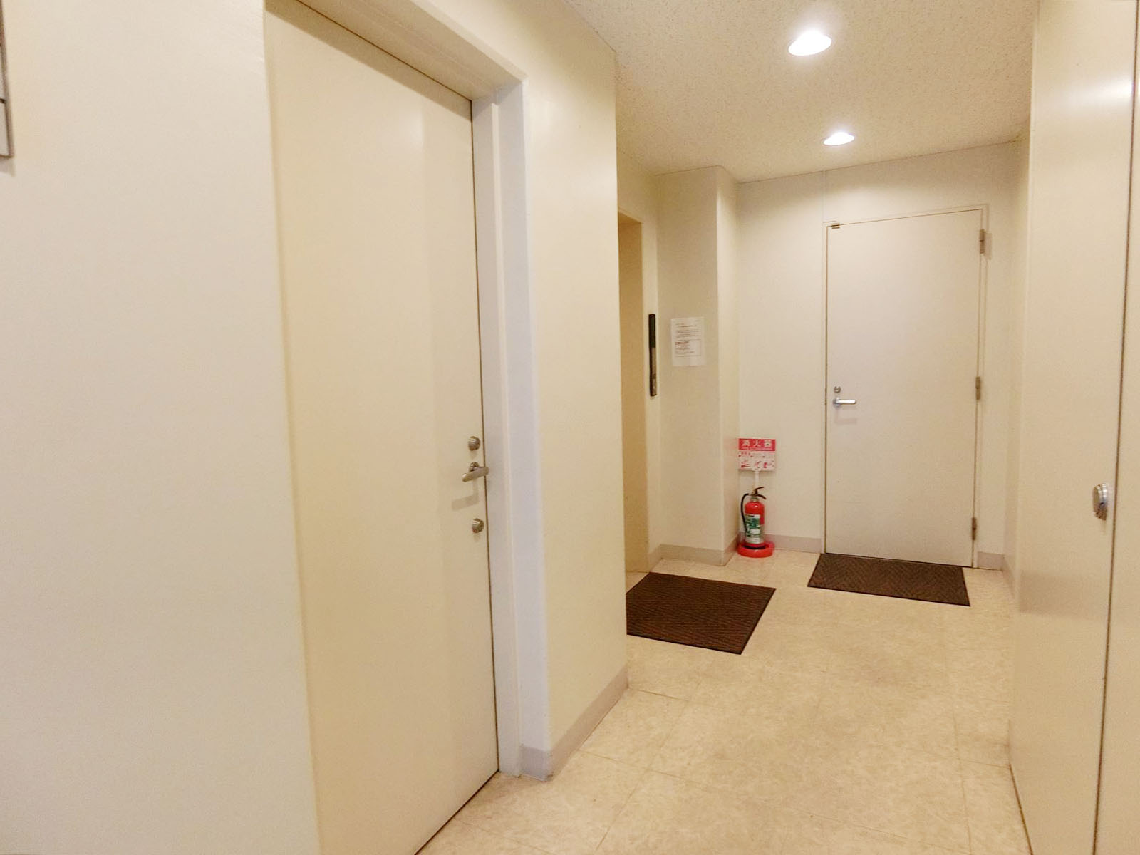 エントランスホール