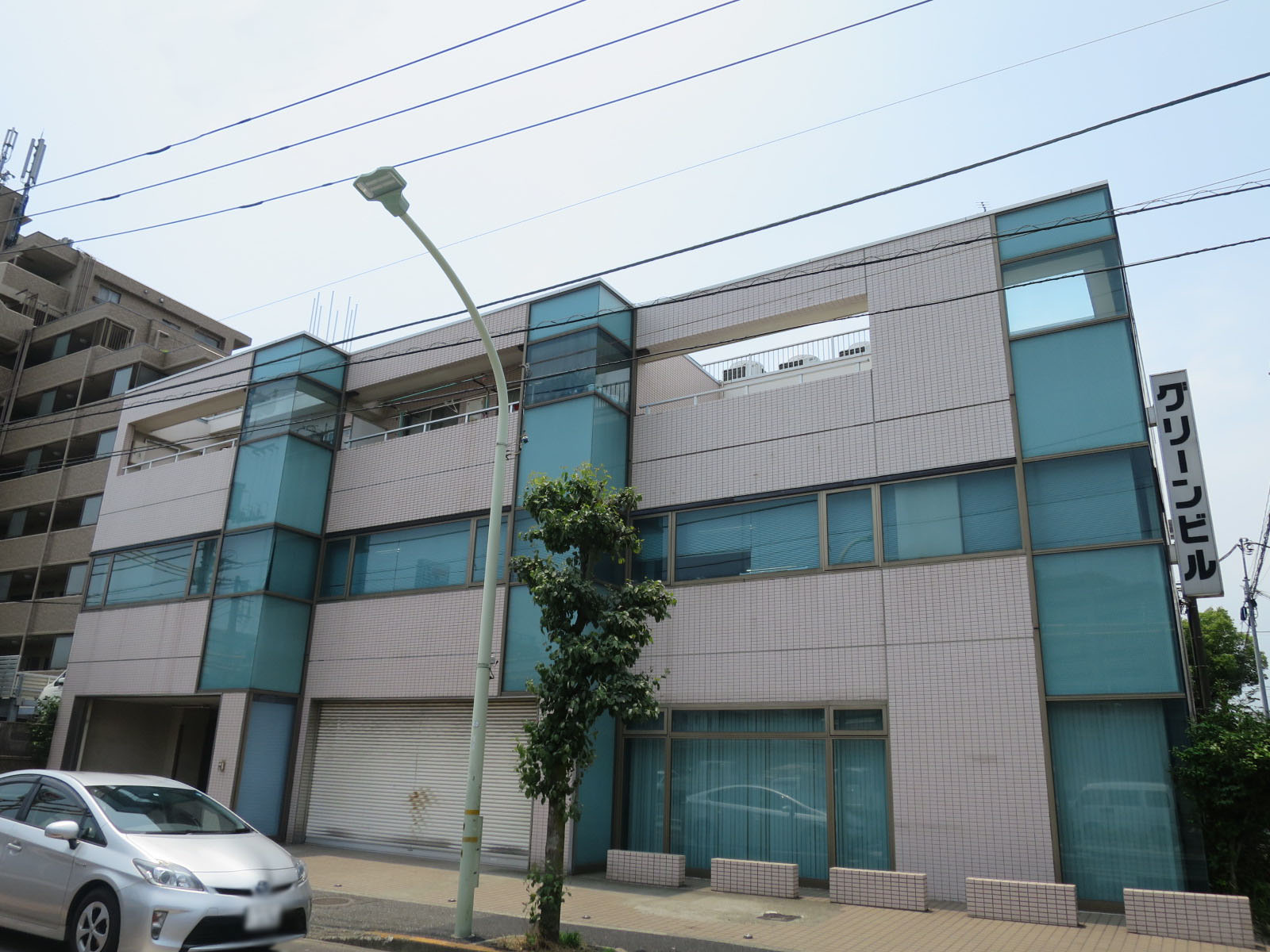 横向きの外観