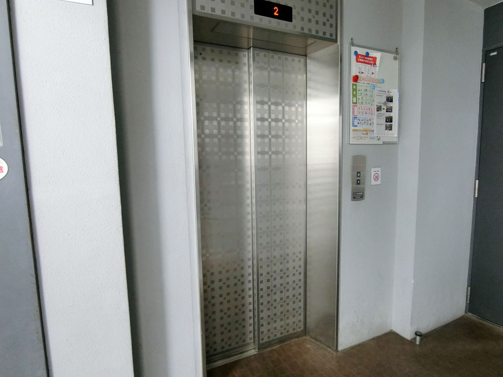 エレベーター(1基)