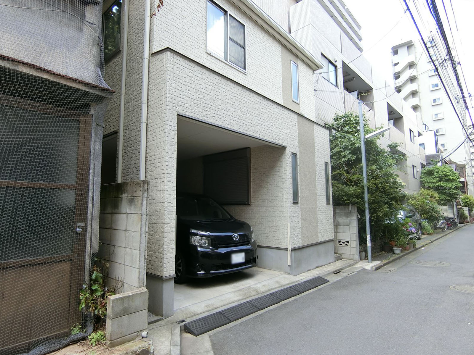 物件出入口