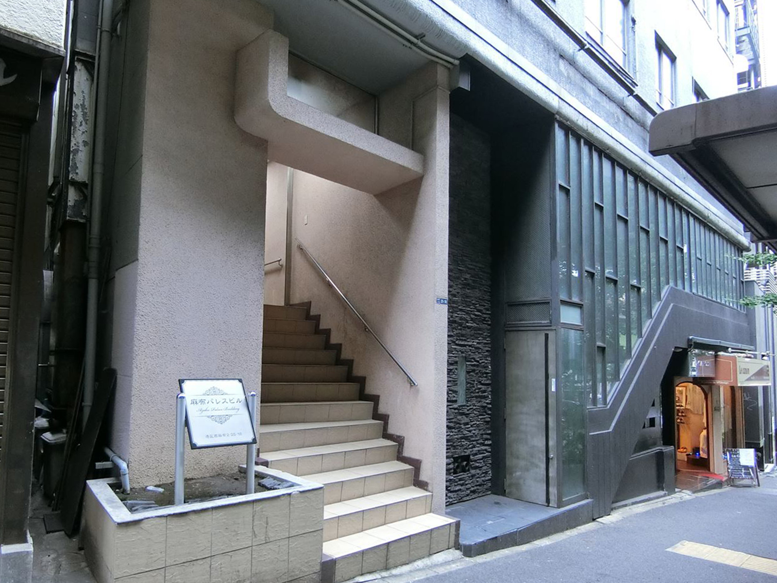 物件出入口