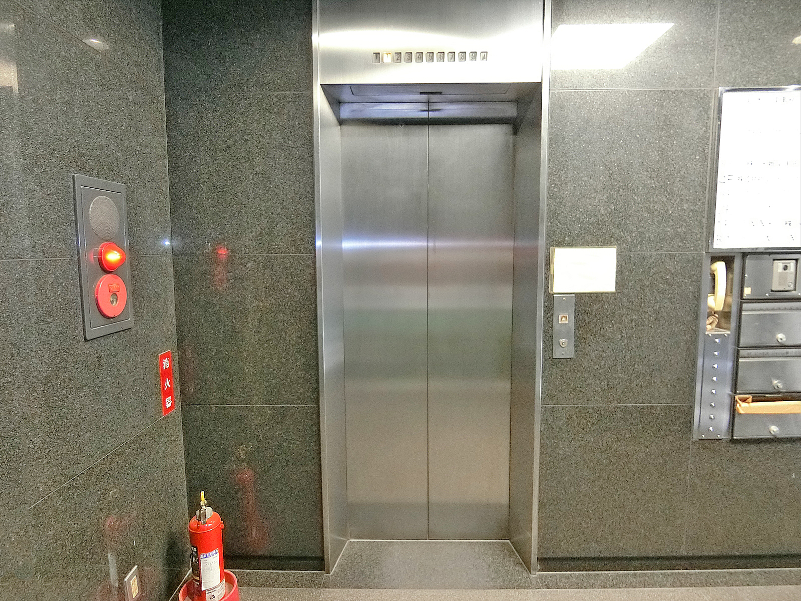 エレベーター