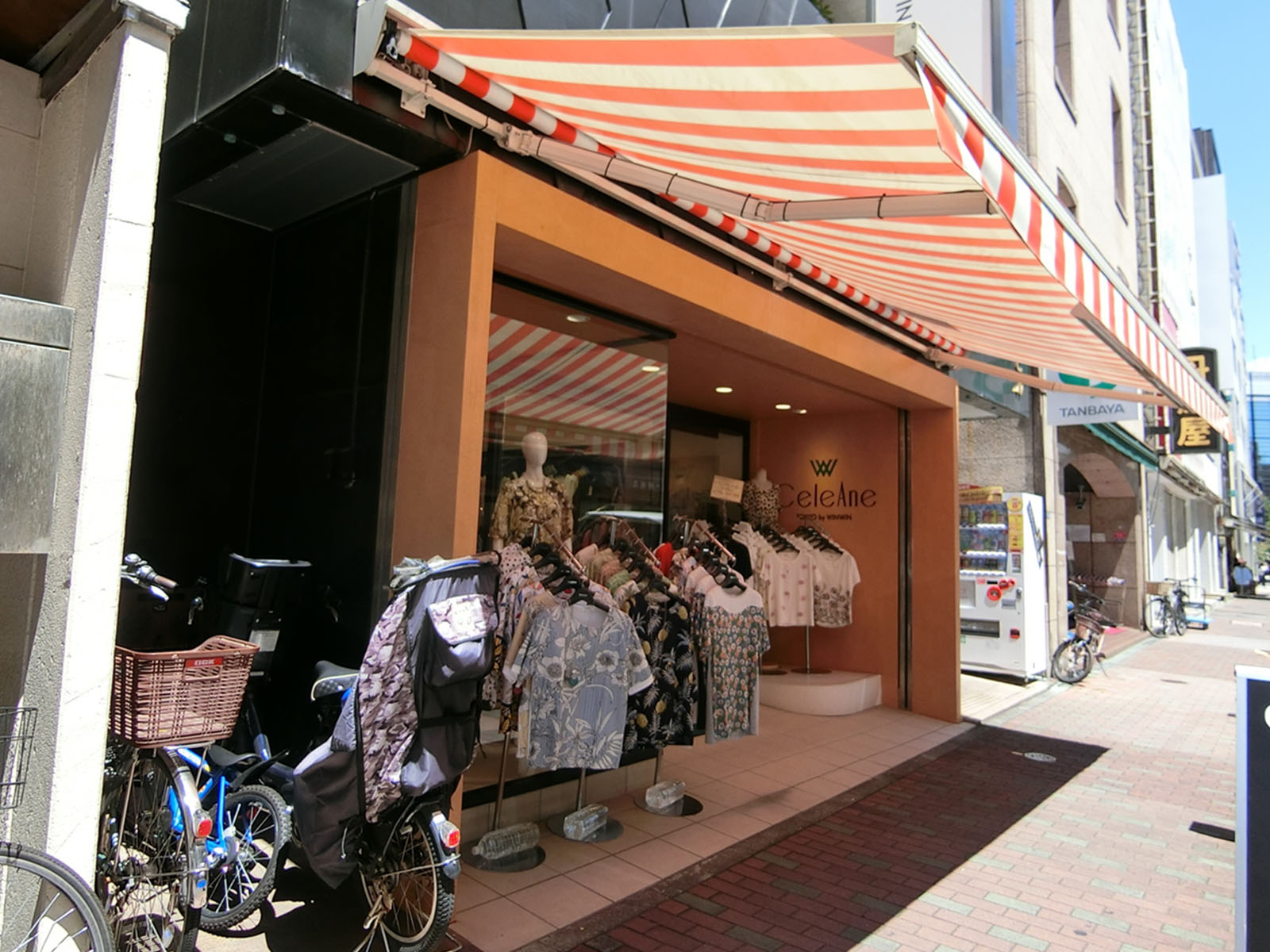 1階店舗の様子