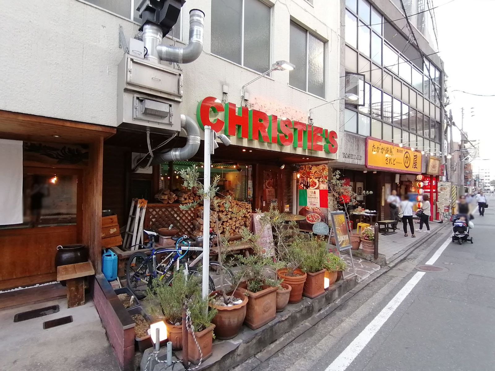 1階の飲食店