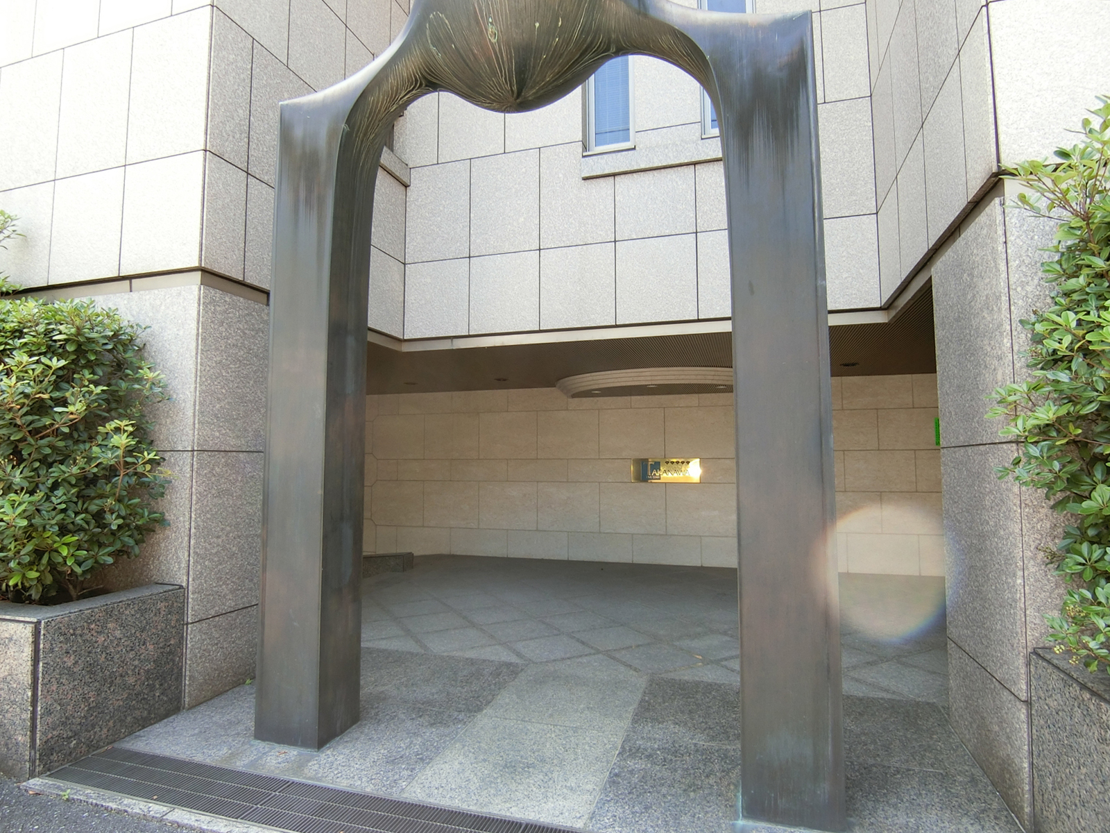 オフィスビル出入口