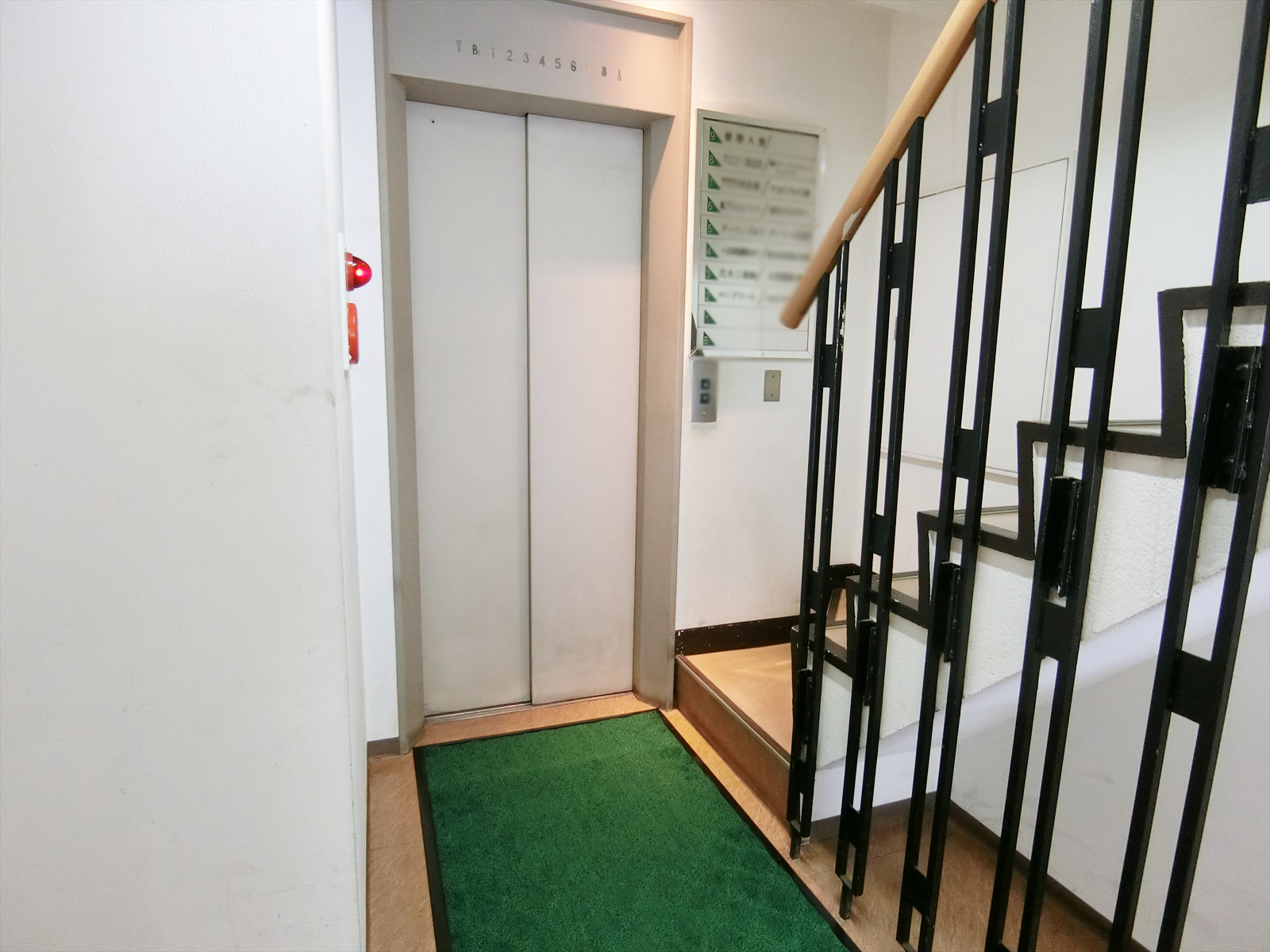 エレベーターホール