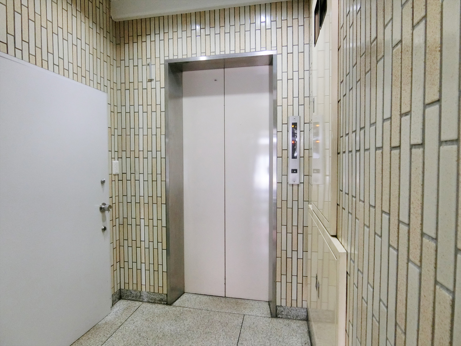 エレベーター