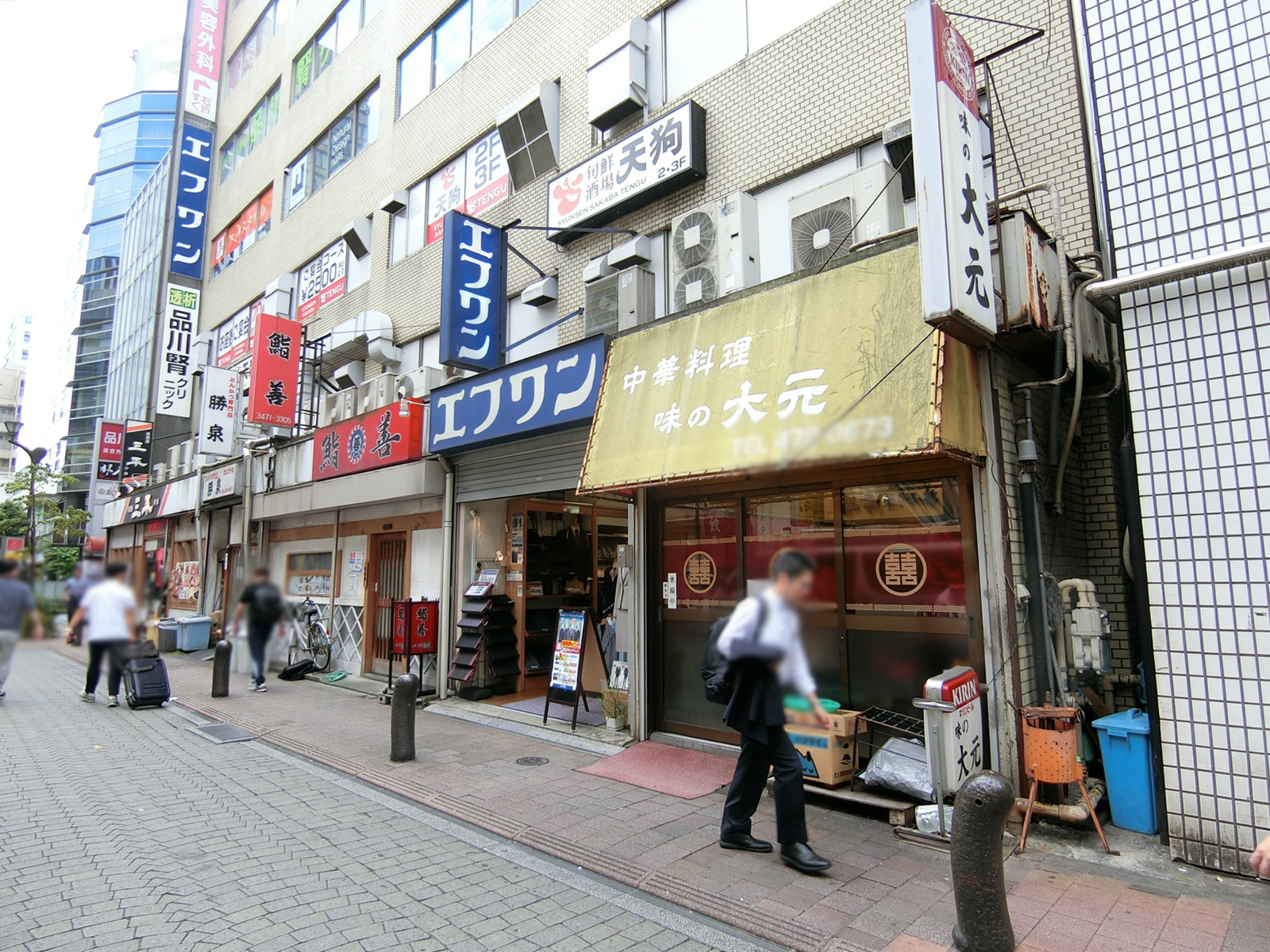 1階飲食店の様子