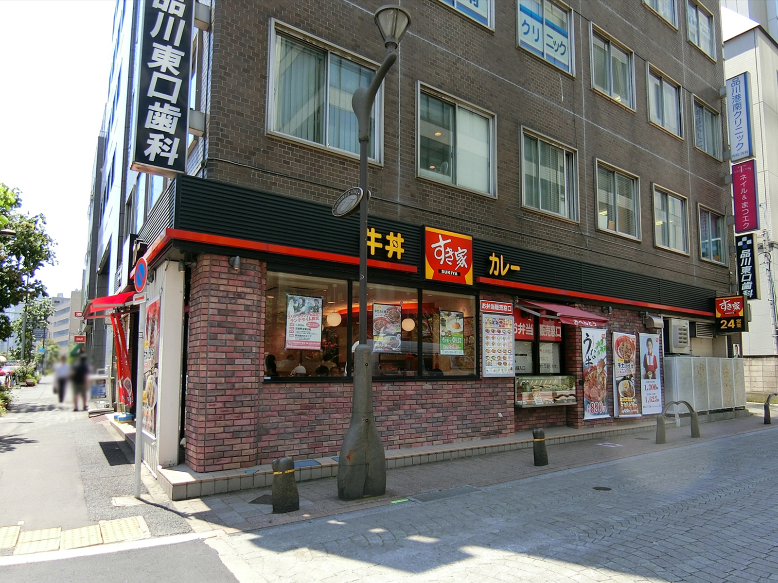 1階飲食店の様子