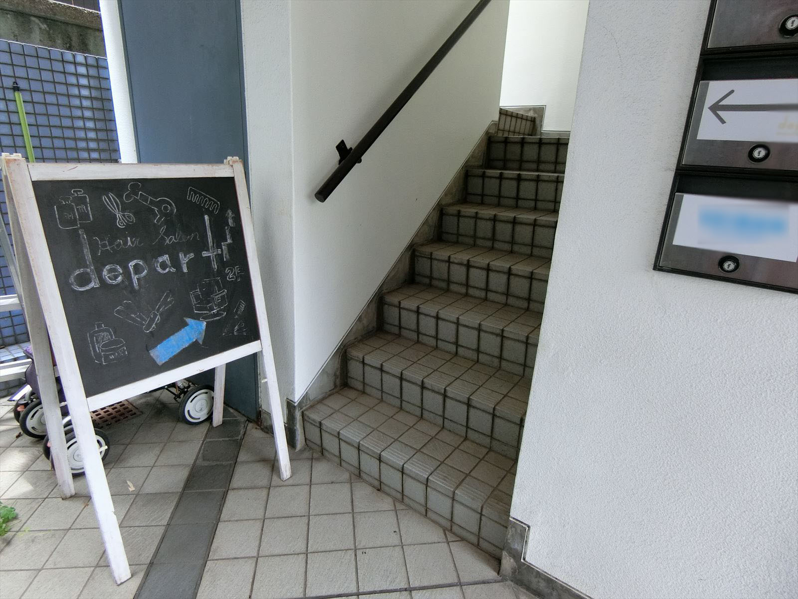 オフィス内への階段
