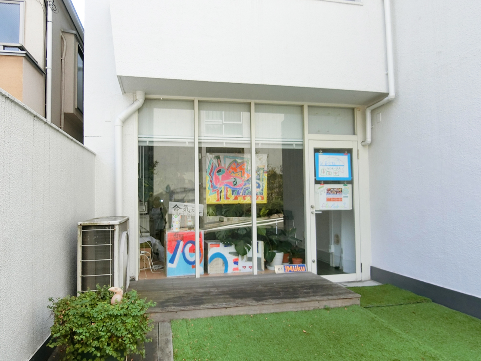 1階テナントの様子