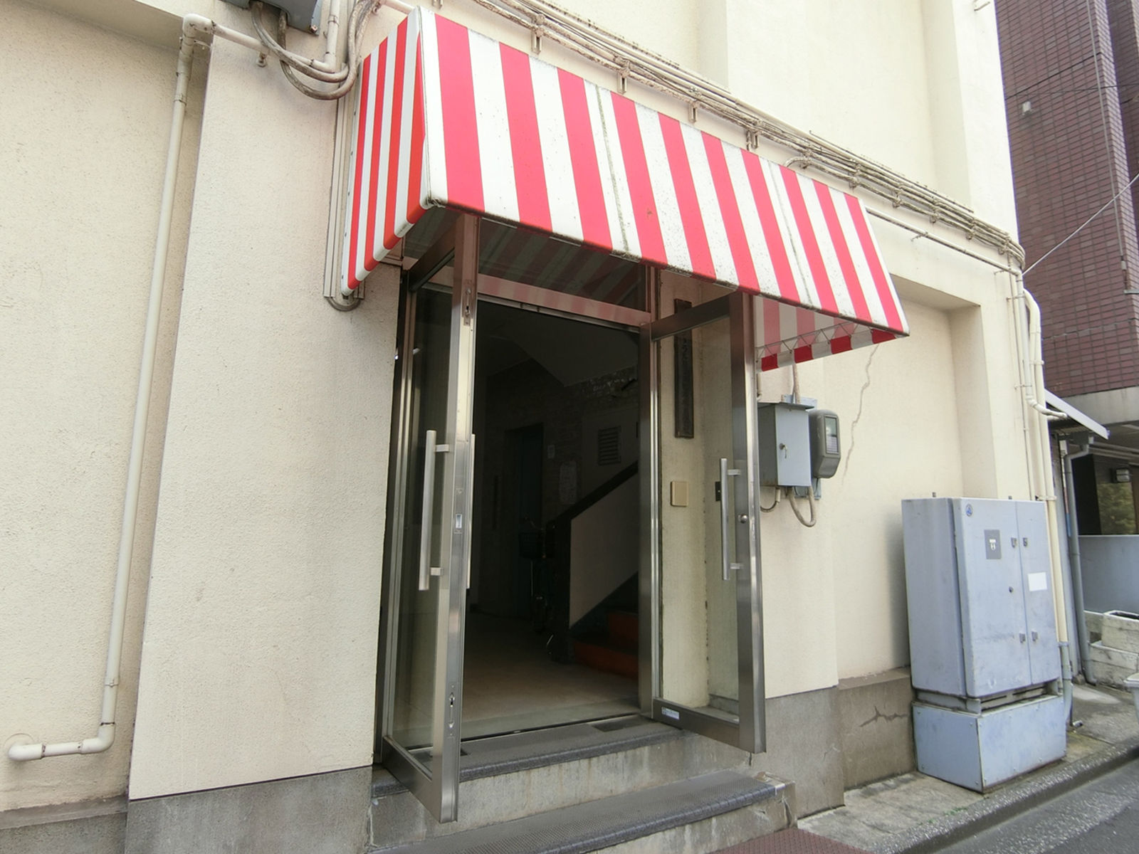 物件出入口
