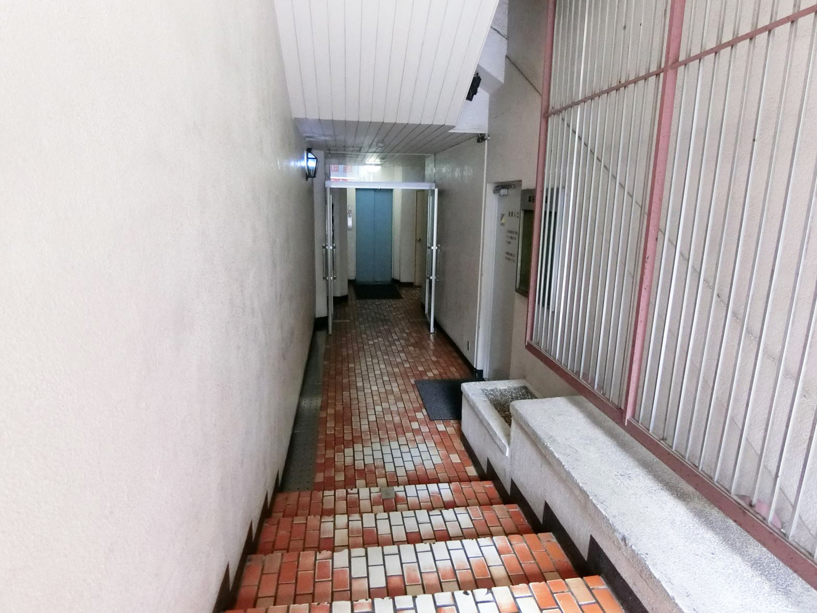 共用部の通路