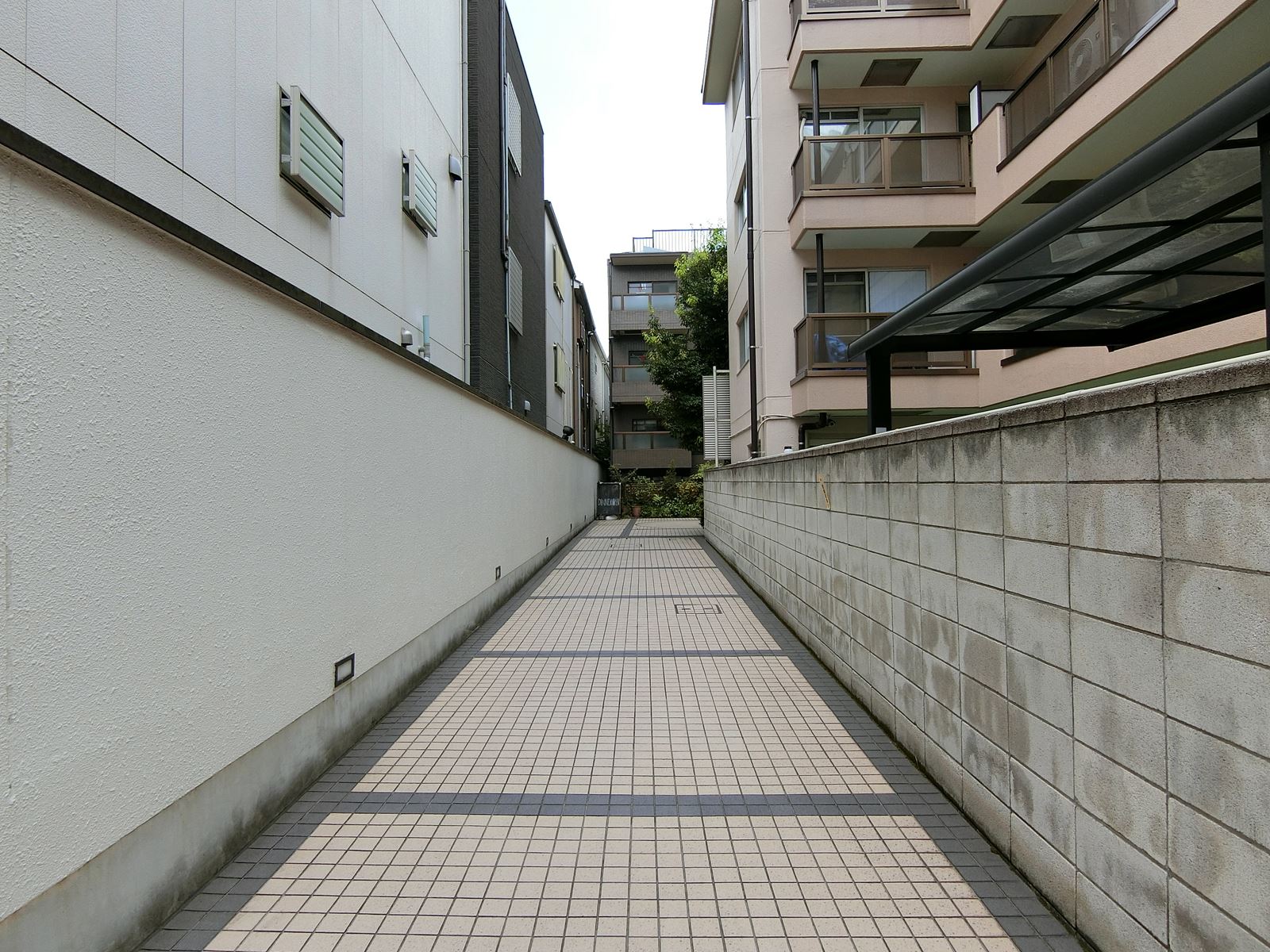 エントランスアプローチ