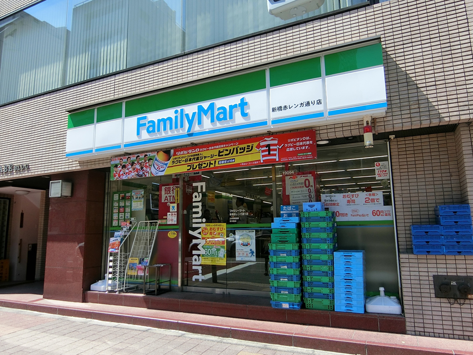 1階のファミリーマート