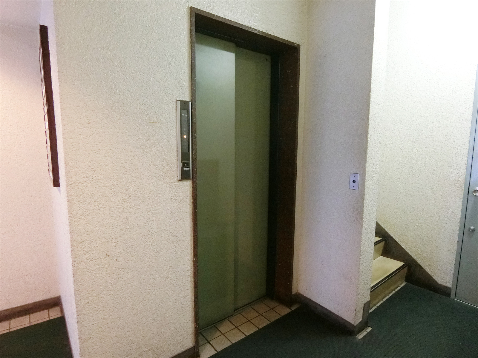 エレベーター