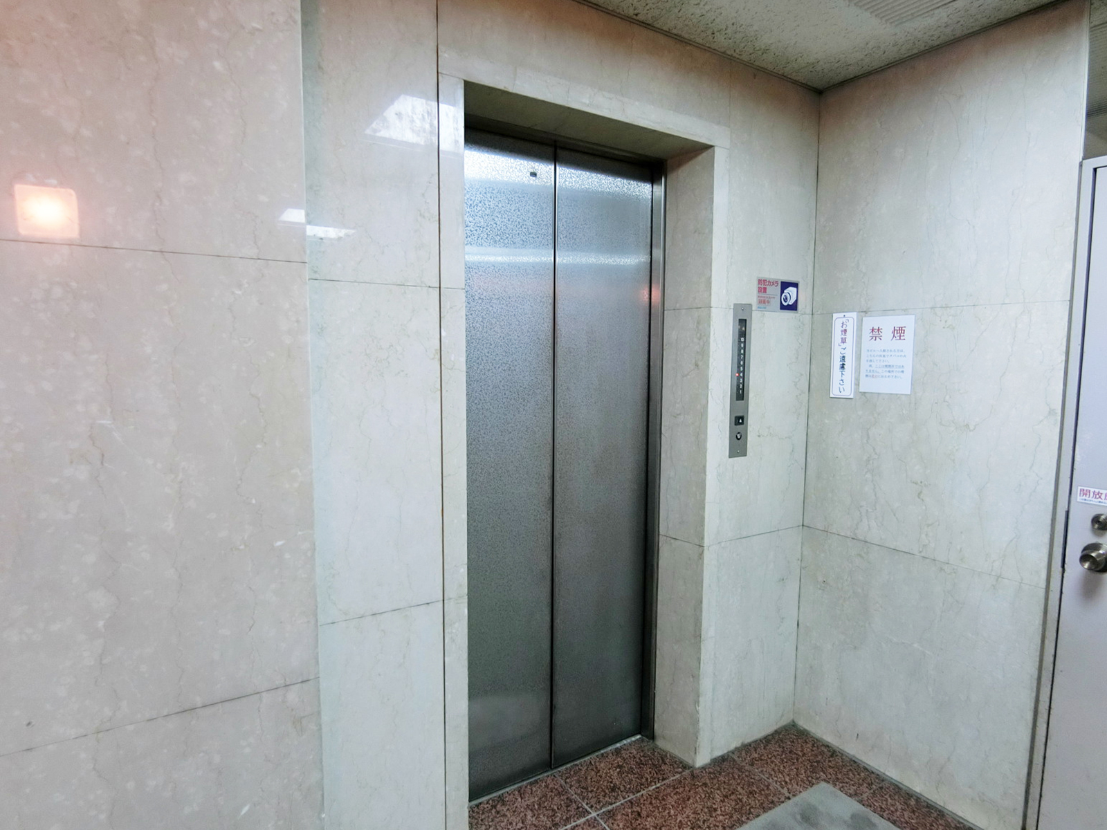 エレベーター
