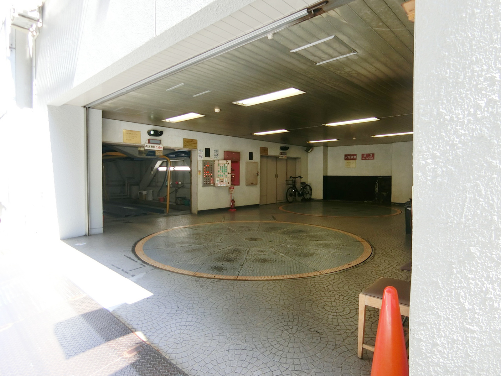 駐車場