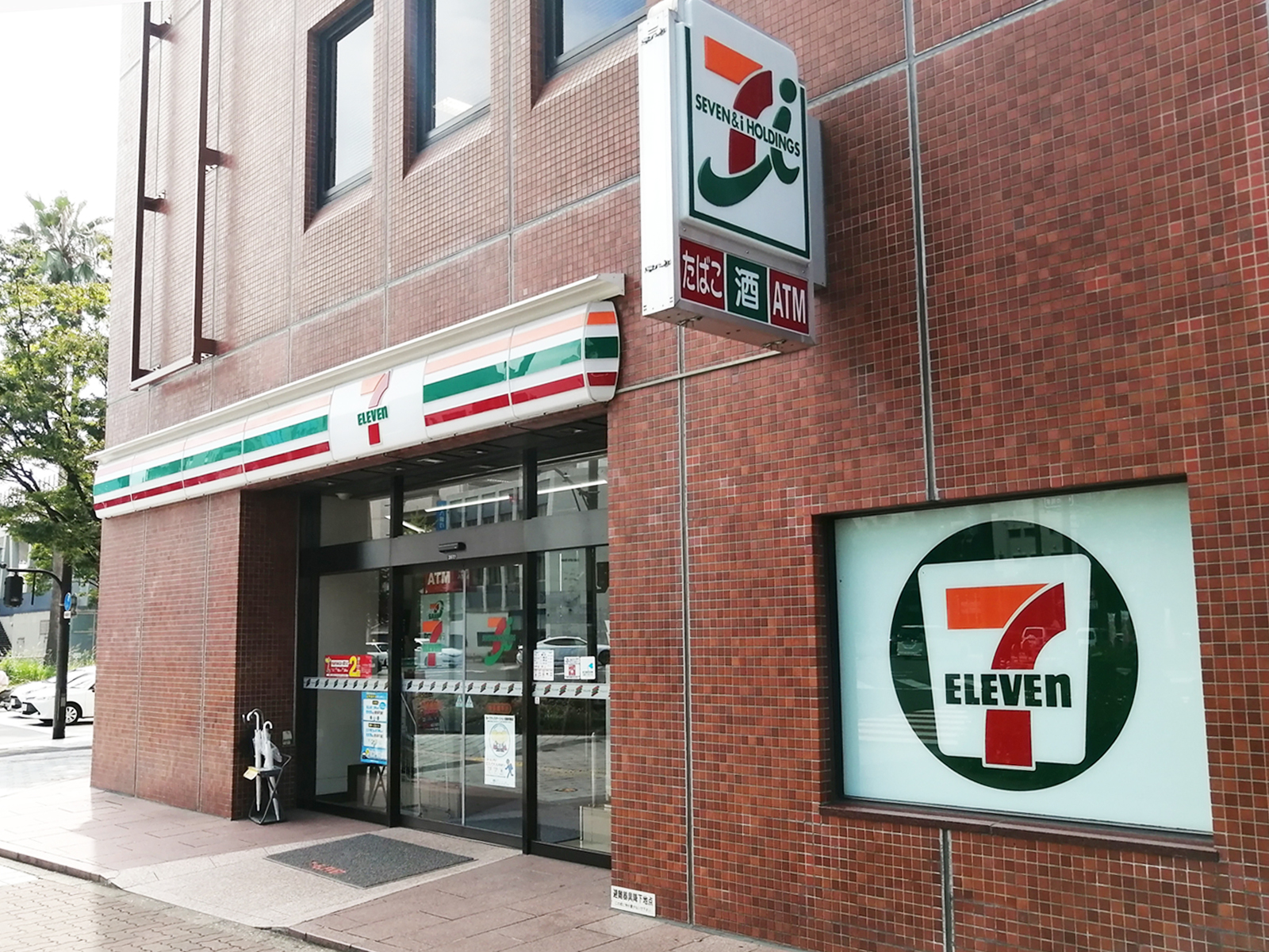 1階のセブンイレブン