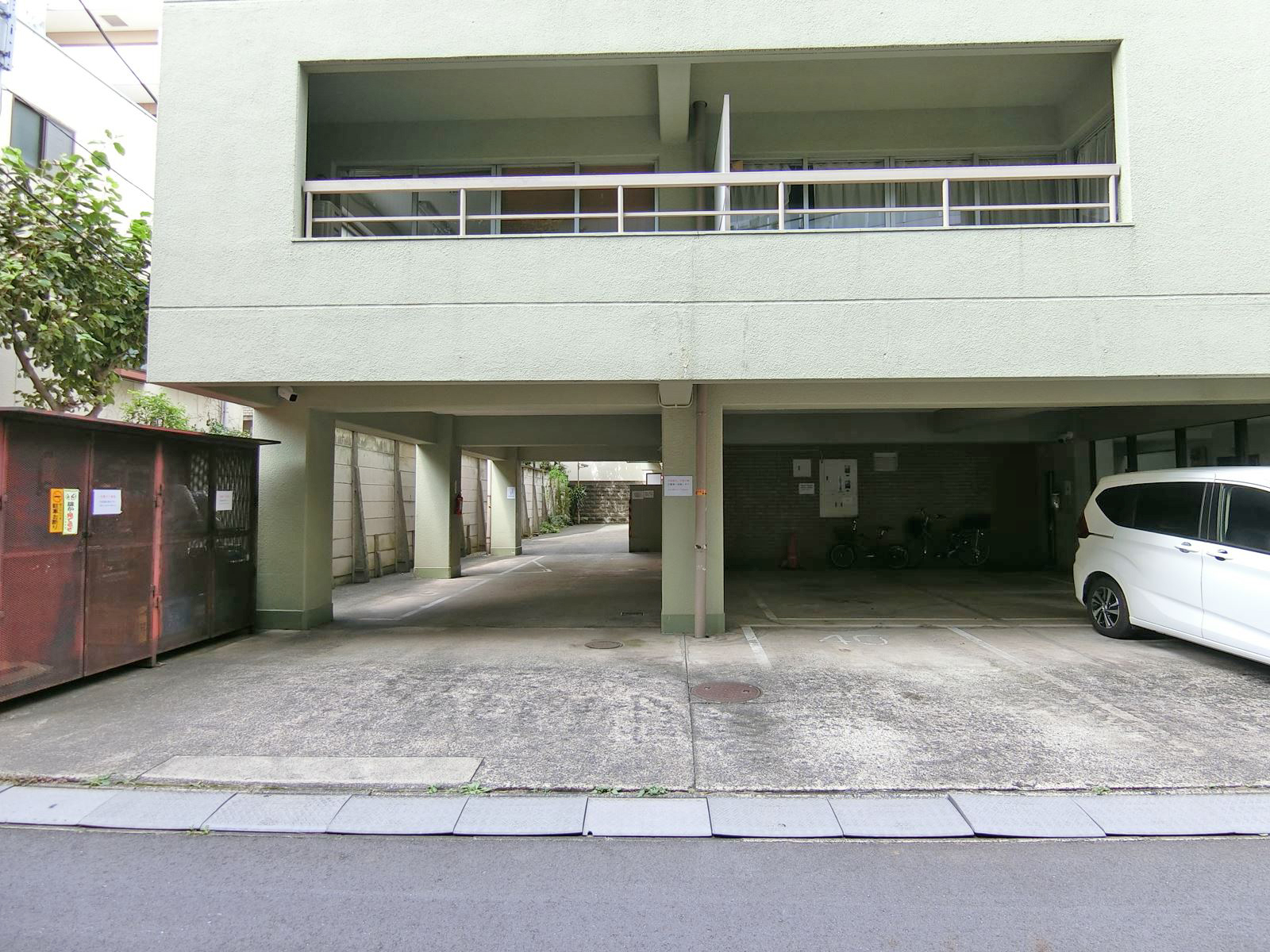 駐車場併設