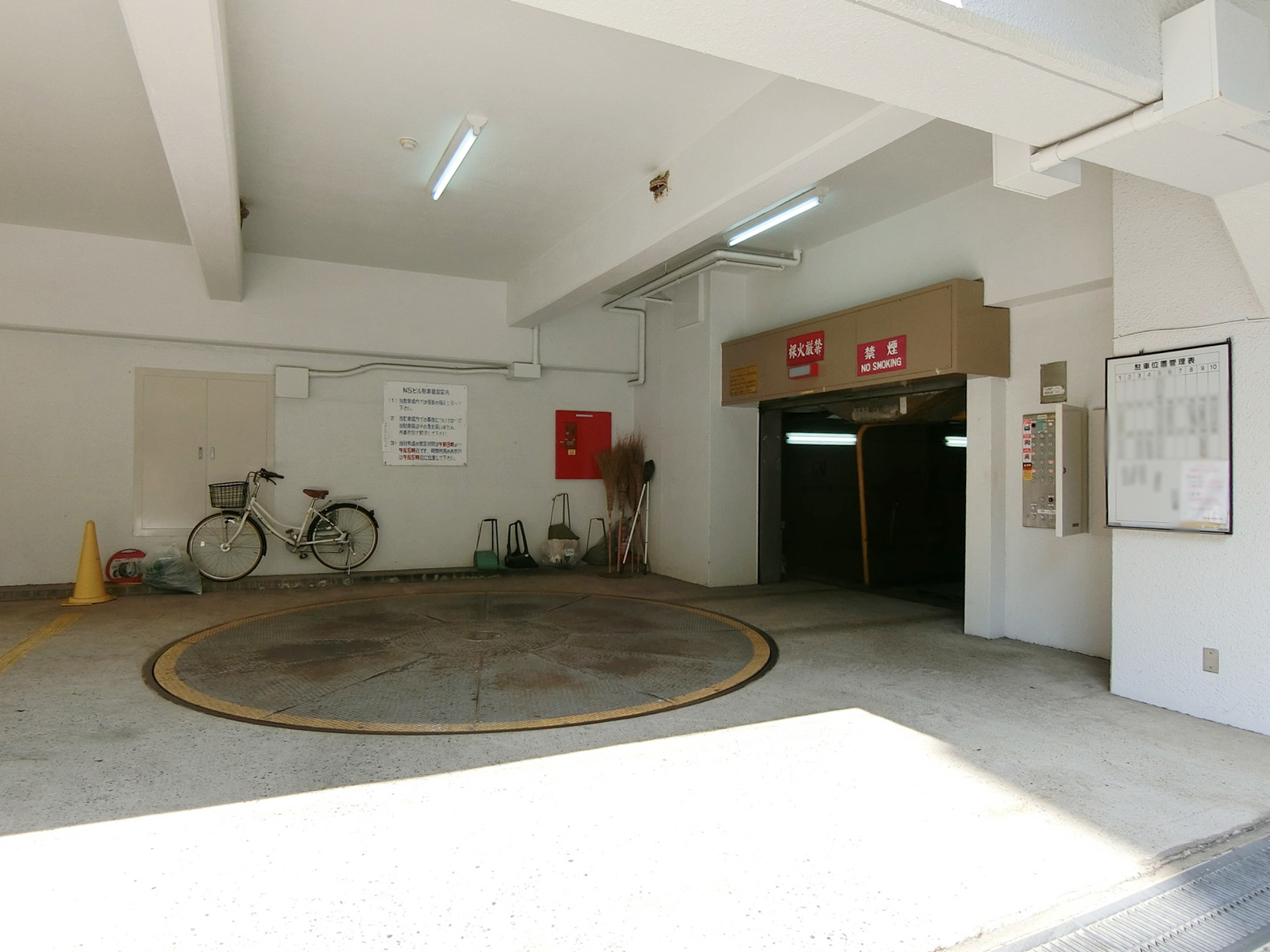 駐車場