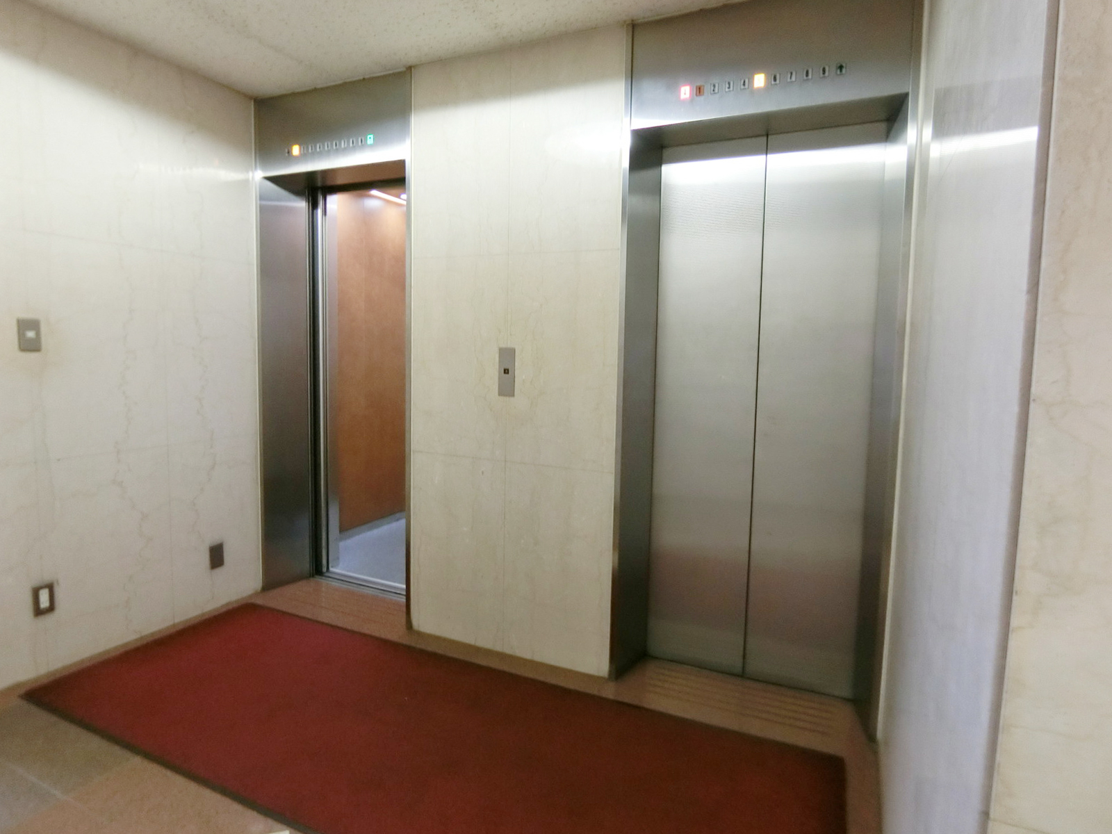 エレベーター