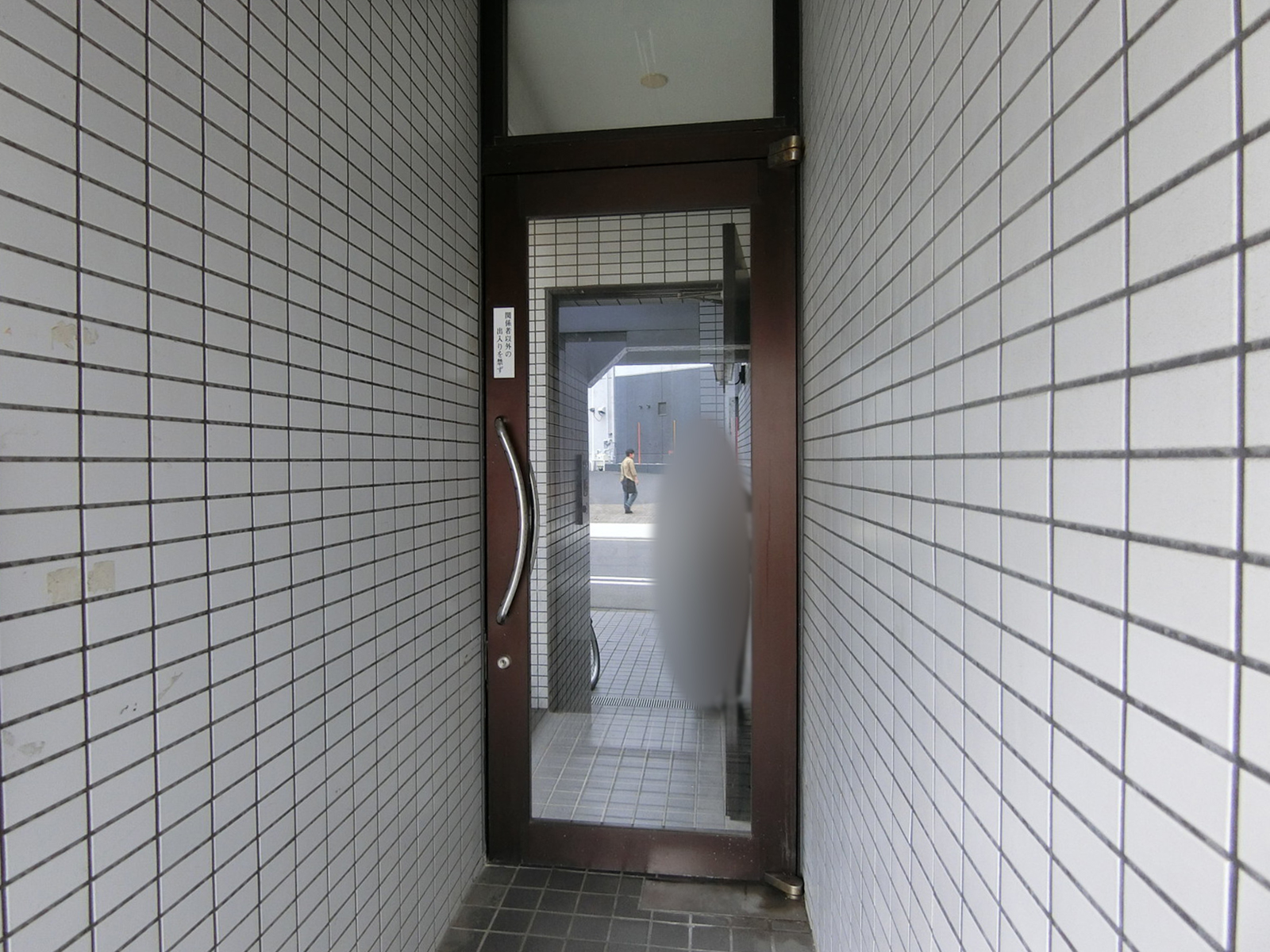 物件出入口