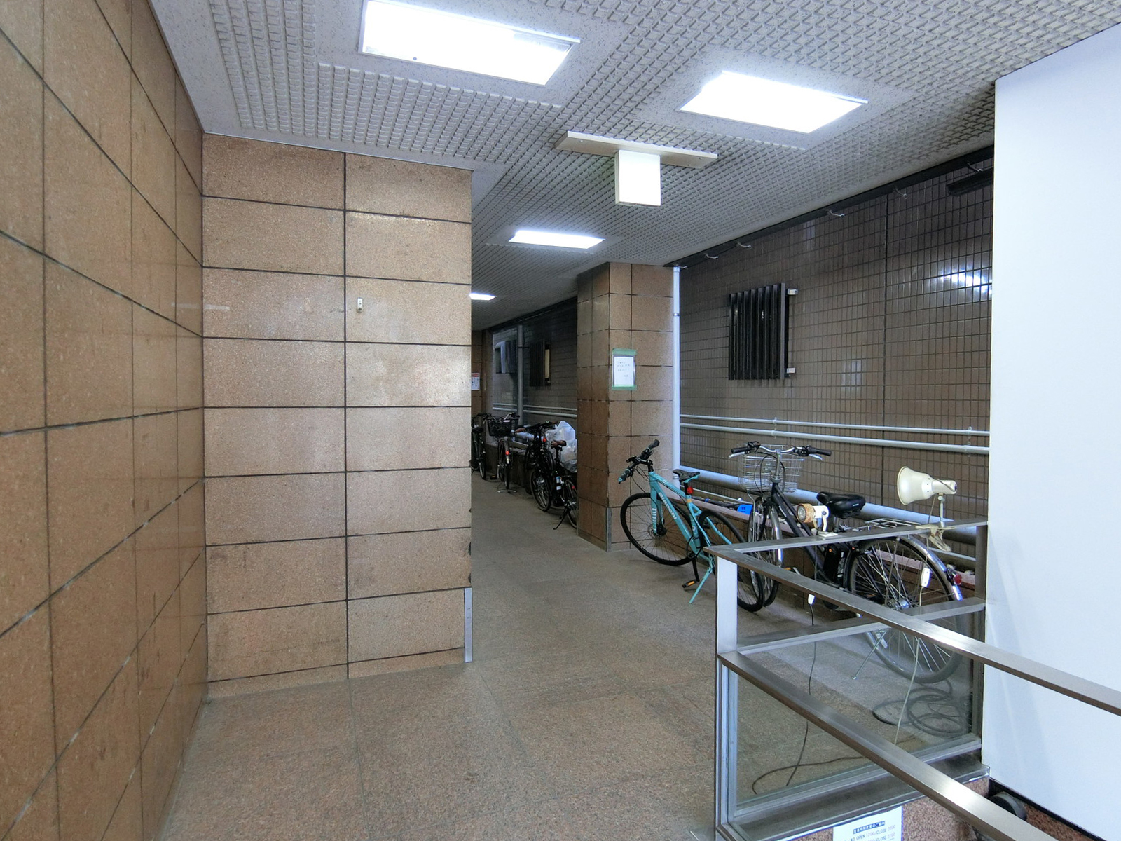 共用部の通路