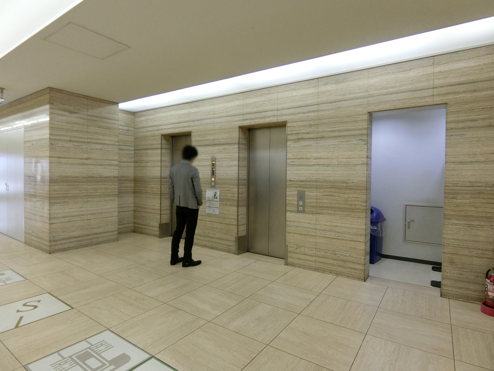 エレベーター
