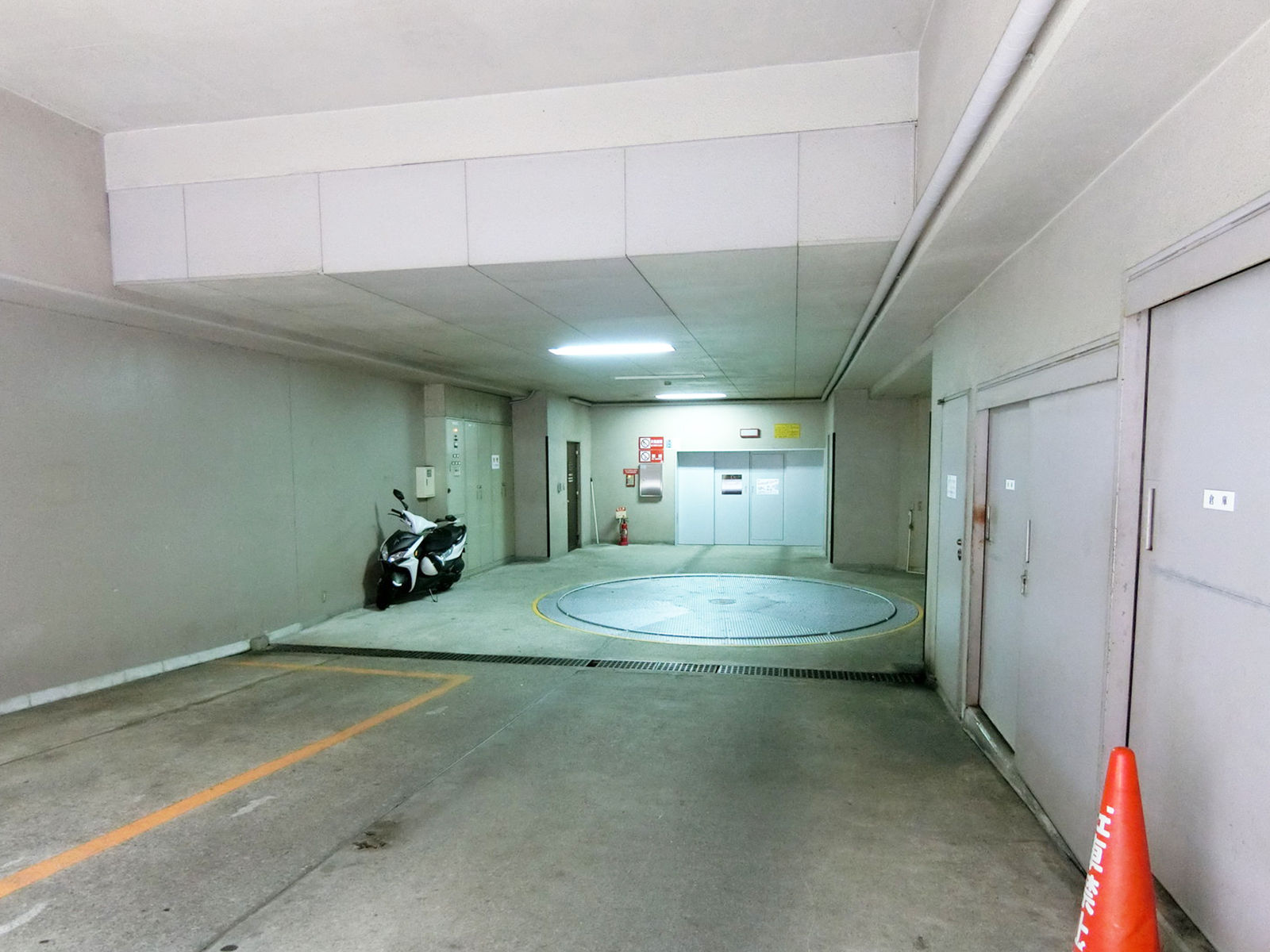 駐車場