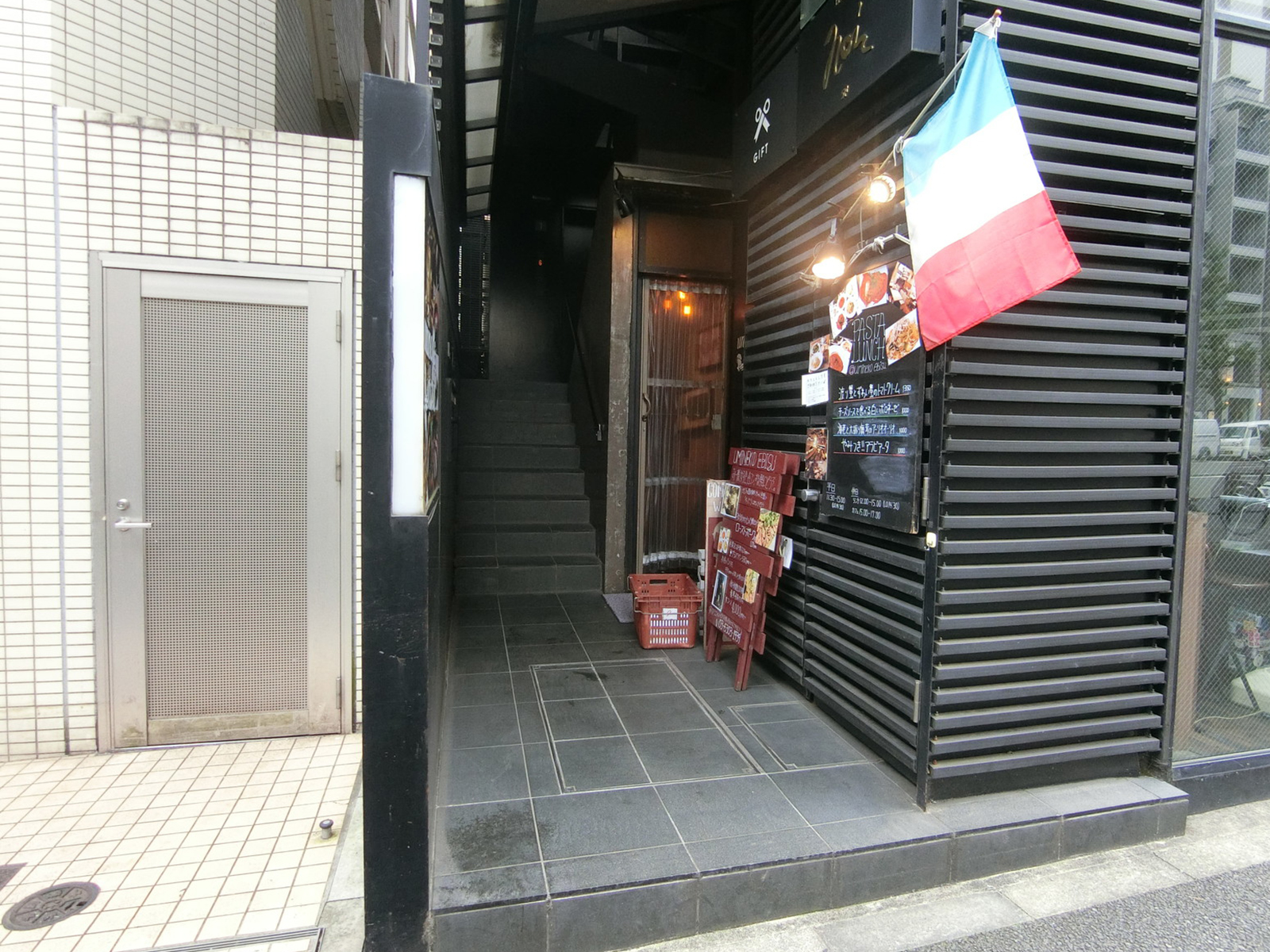 物件出入口