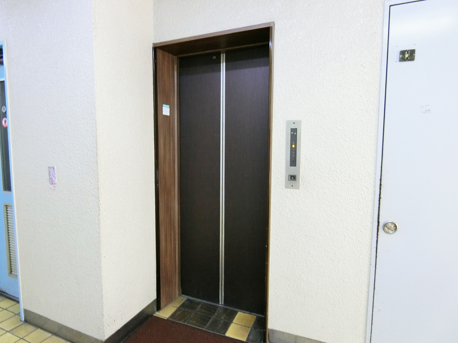 エレベーター