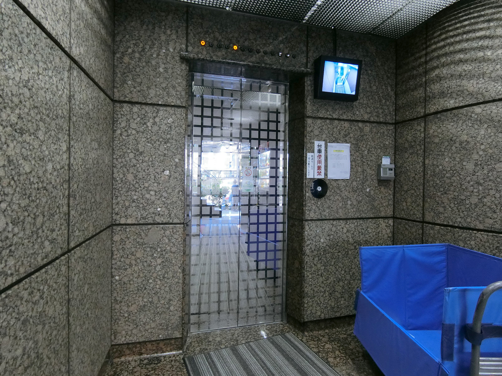 エレベーター