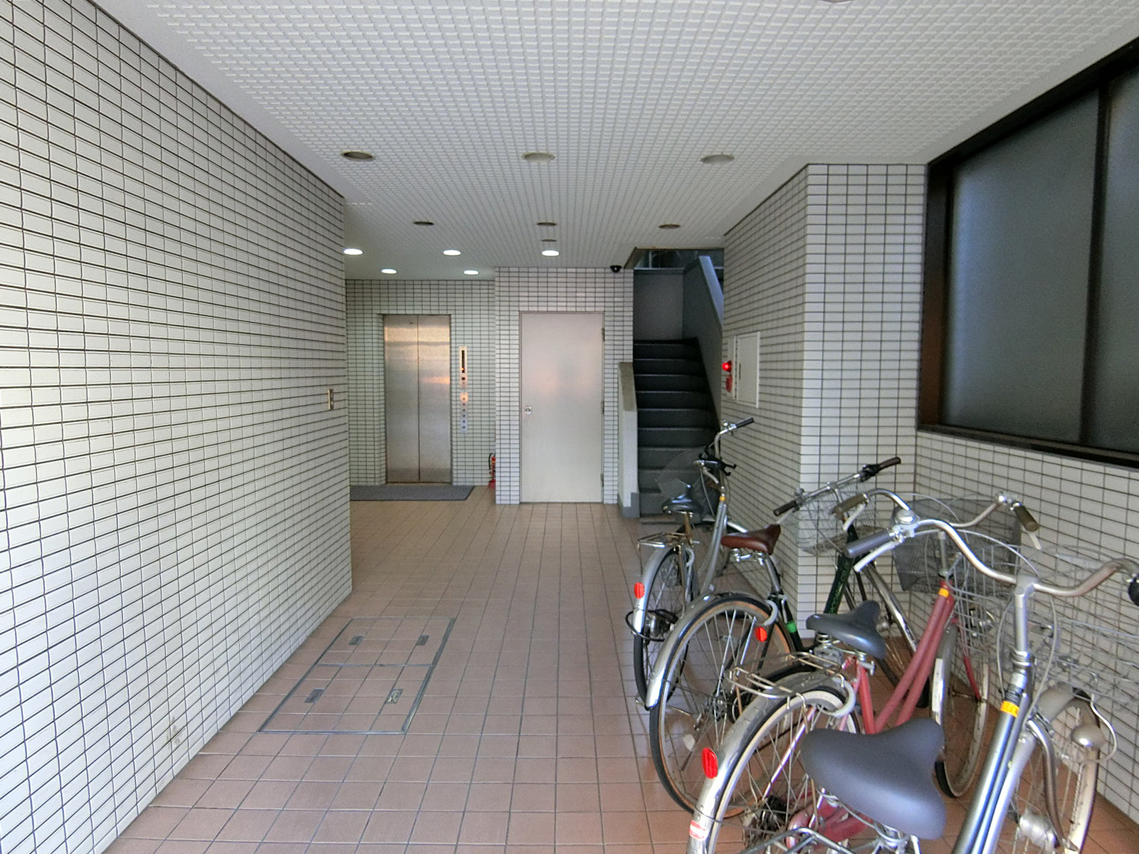 エントランスホール