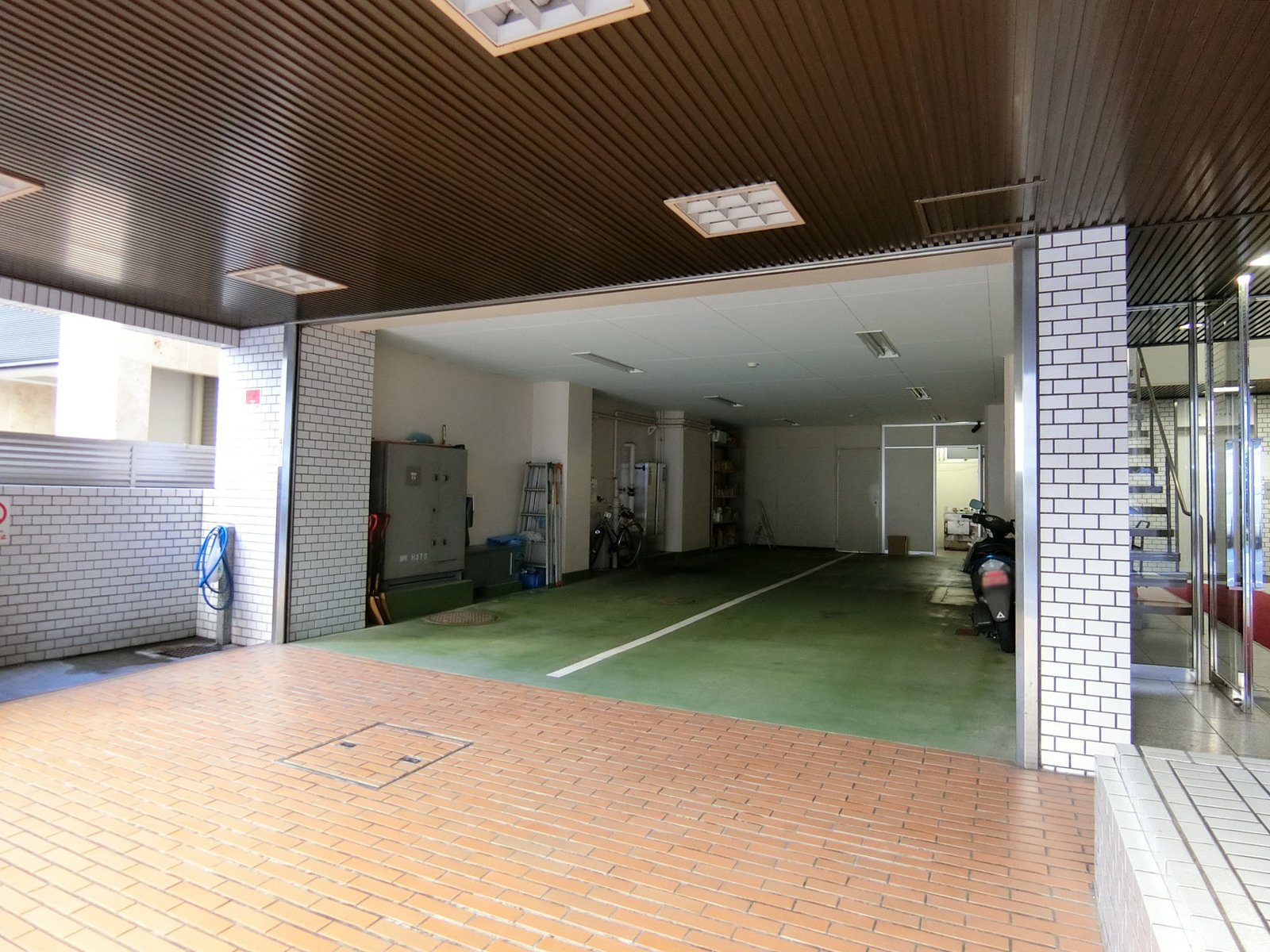 平面駐車場