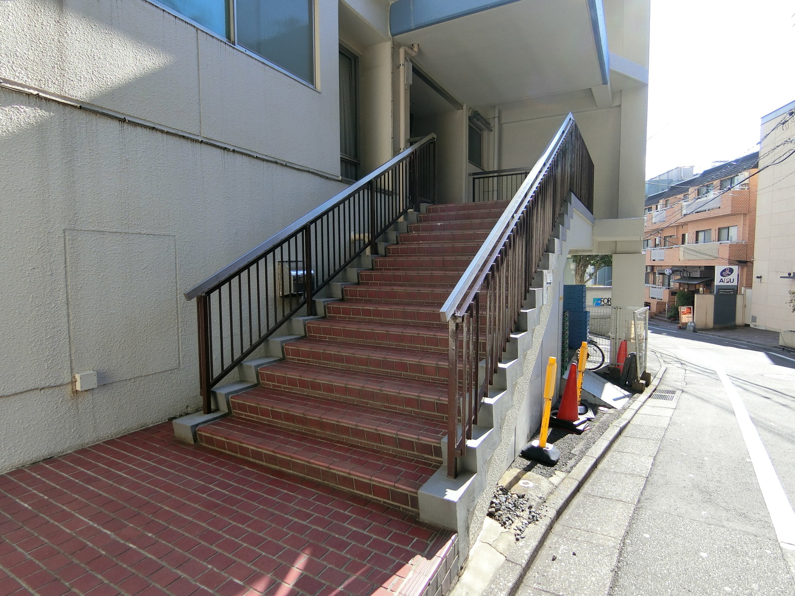 エントランスアプローチ